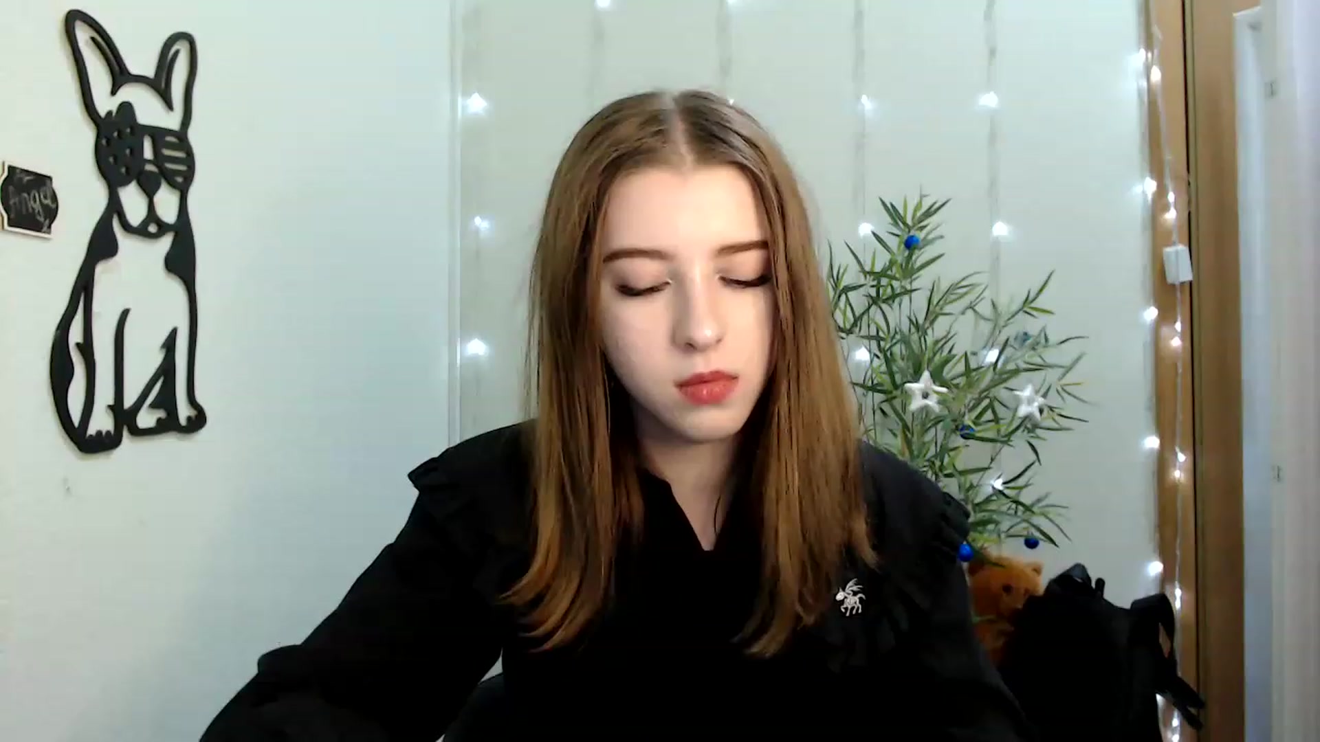 Gallery image thumbnail from Dreamy_devil's myfreecams stream on, 12/23/2022, 12:37 image 6 of 20