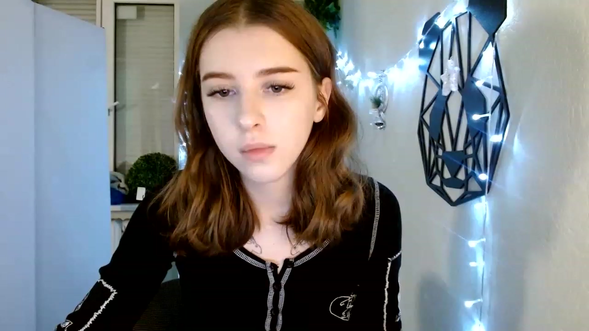 Gallery image thumbnail from Dreamy_devil's myfreecams stream on, 12/28/2022, 14:52 image 13 of 20