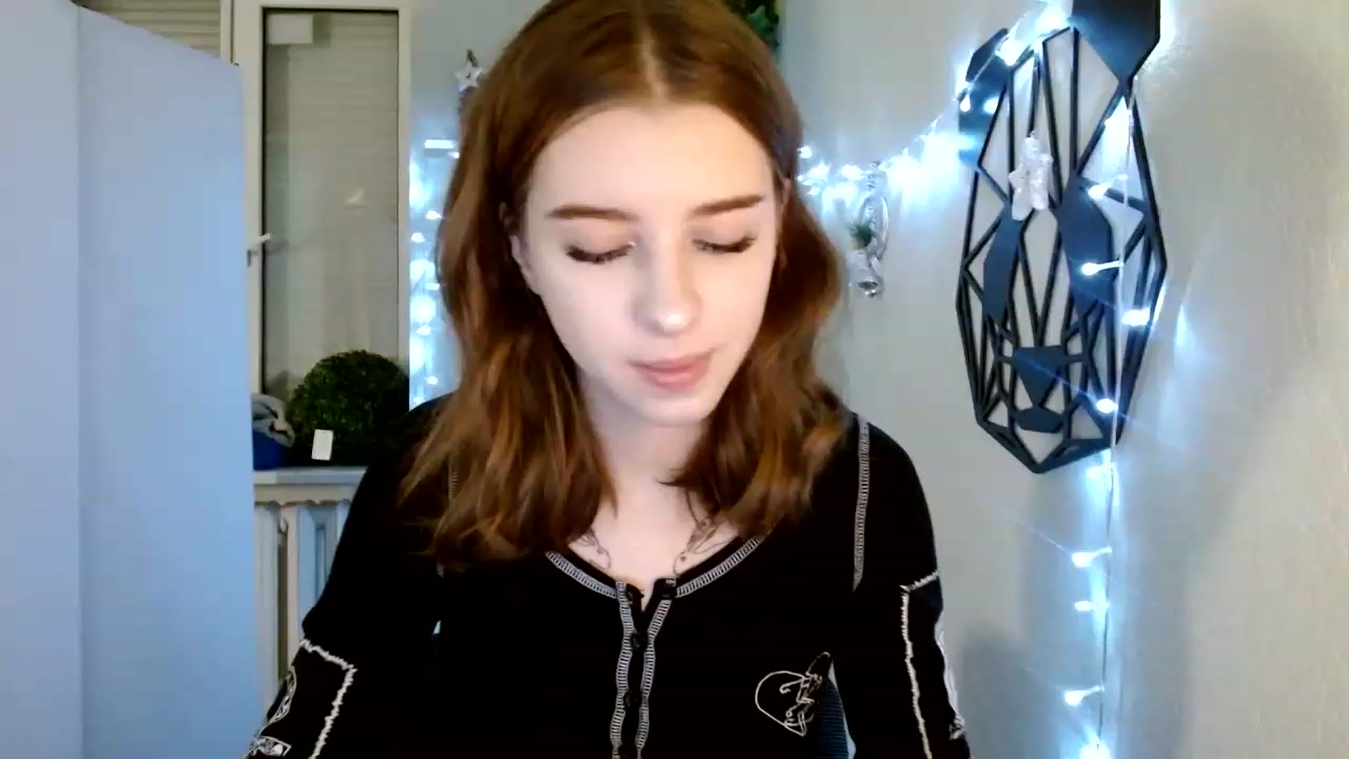 Gallery image thumbnail from Dreamy_devil's myfreecams stream on, 12/28/2022, 14:52 image 19 of 20