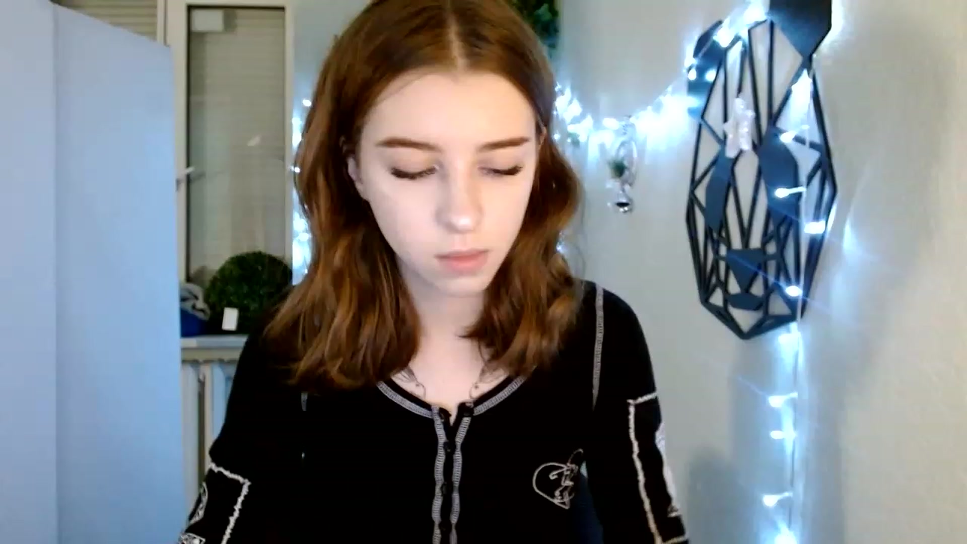 Gallery image thumbnail from Dreamy_devil's myfreecams stream on, 12/28/2022, 14:52 image 11 of 20