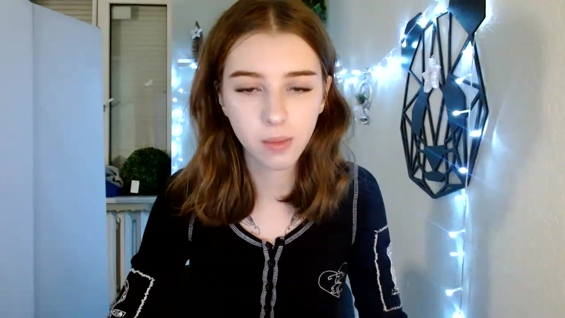 Gallery image thumbnail from Dreamy_devil's myfreecams stream on, 12/28/2022, 14:52 image 8 of 20