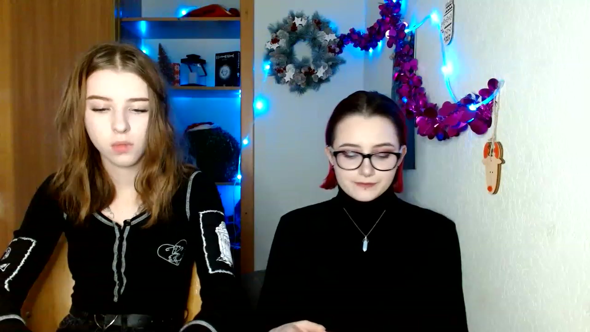 Gallery image thumbnail from Dreamy_devil's myfreecams stream on, 12/28/2022, 17:03 image 1 of 20