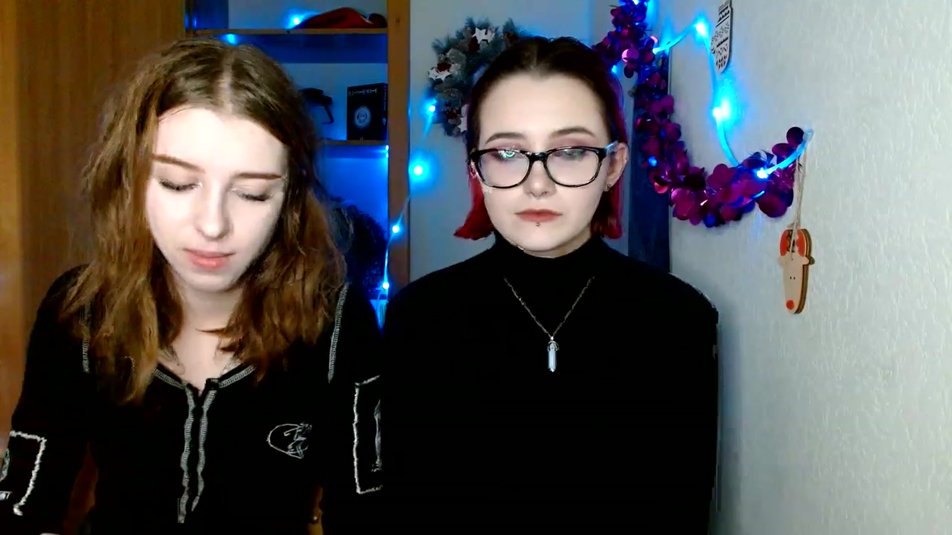 Gallery image thumbnail from Dreamy_devil's myfreecams stream on, 12/28/2022, 17:03 image 17 of 20