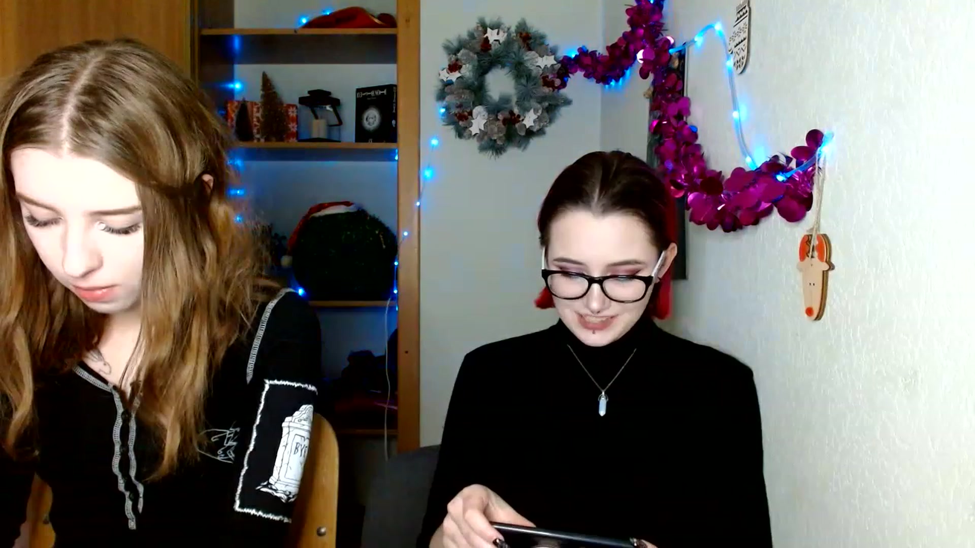 Gallery image thumbnail from Dreamy_devil's myfreecams stream on, 12/28/2022, 17:03 image 2 of 20