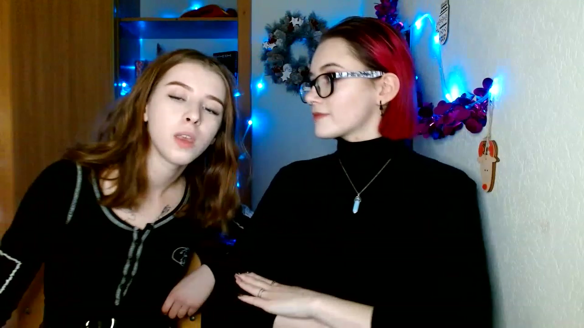 Gallery image thumbnail from Dreamy_devil's myfreecams stream on, 12/28/2022, 17:03 image 18 of 20