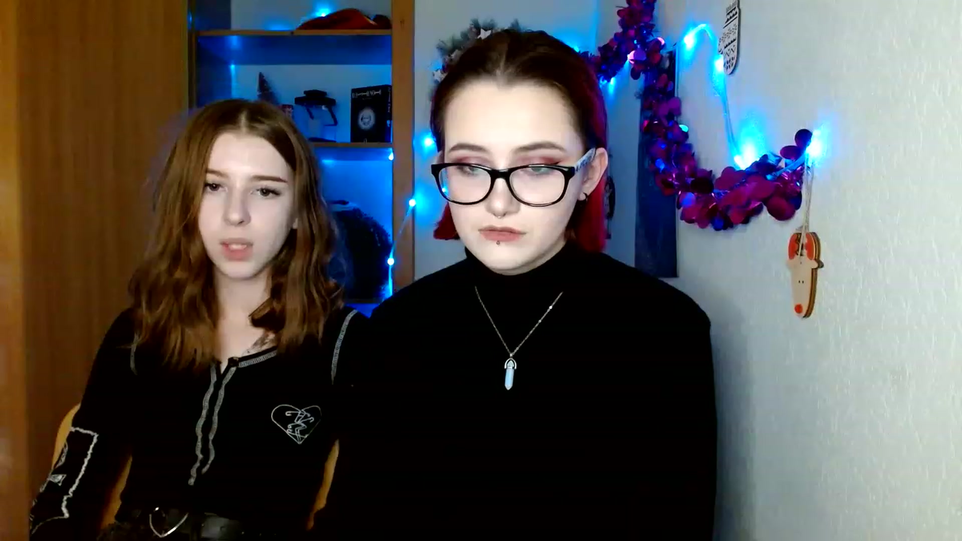 Gallery image thumbnail from Dreamy_devil's myfreecams stream on, 12/28/2022, 17:57 image 8 of 20