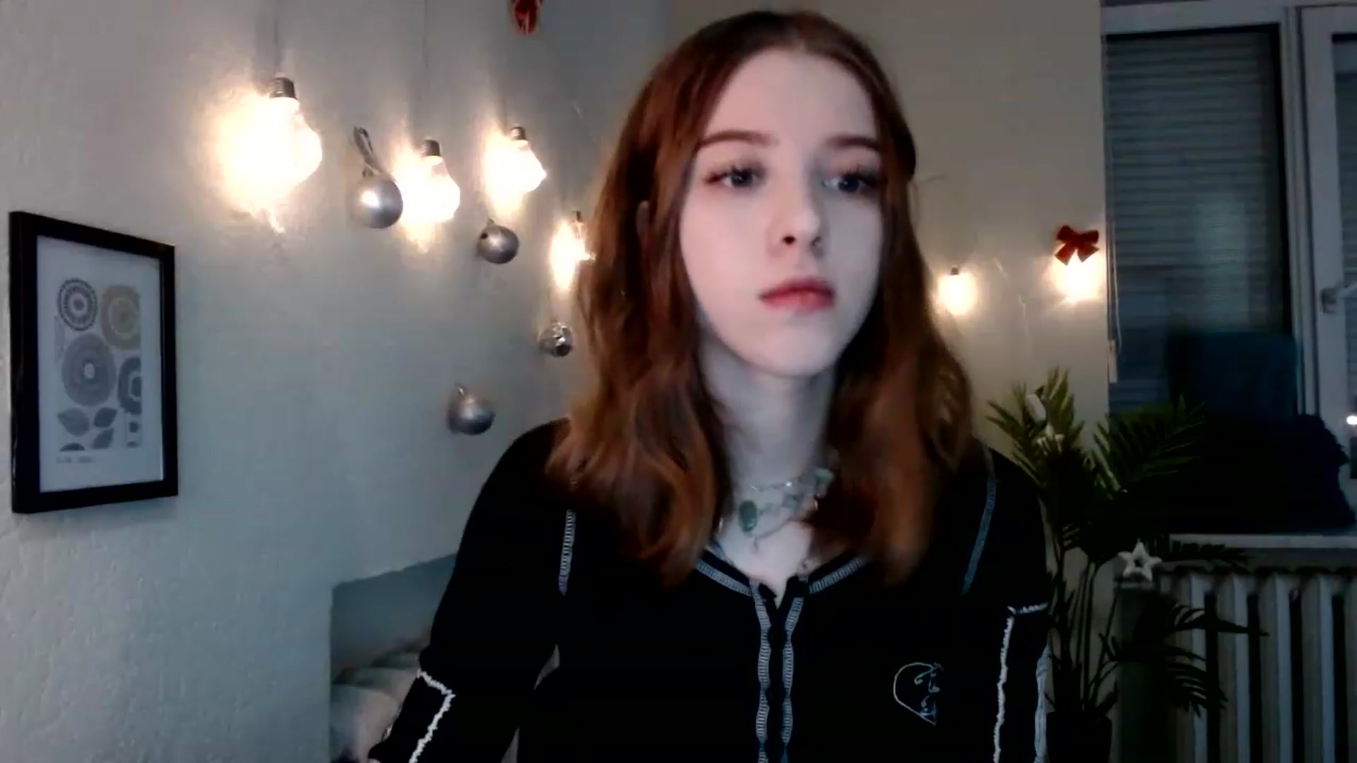 Gallery image thumbnail from Dreamy_devil's myfreecams stream on, 12/29/2022, 14:34 image 7 of 20