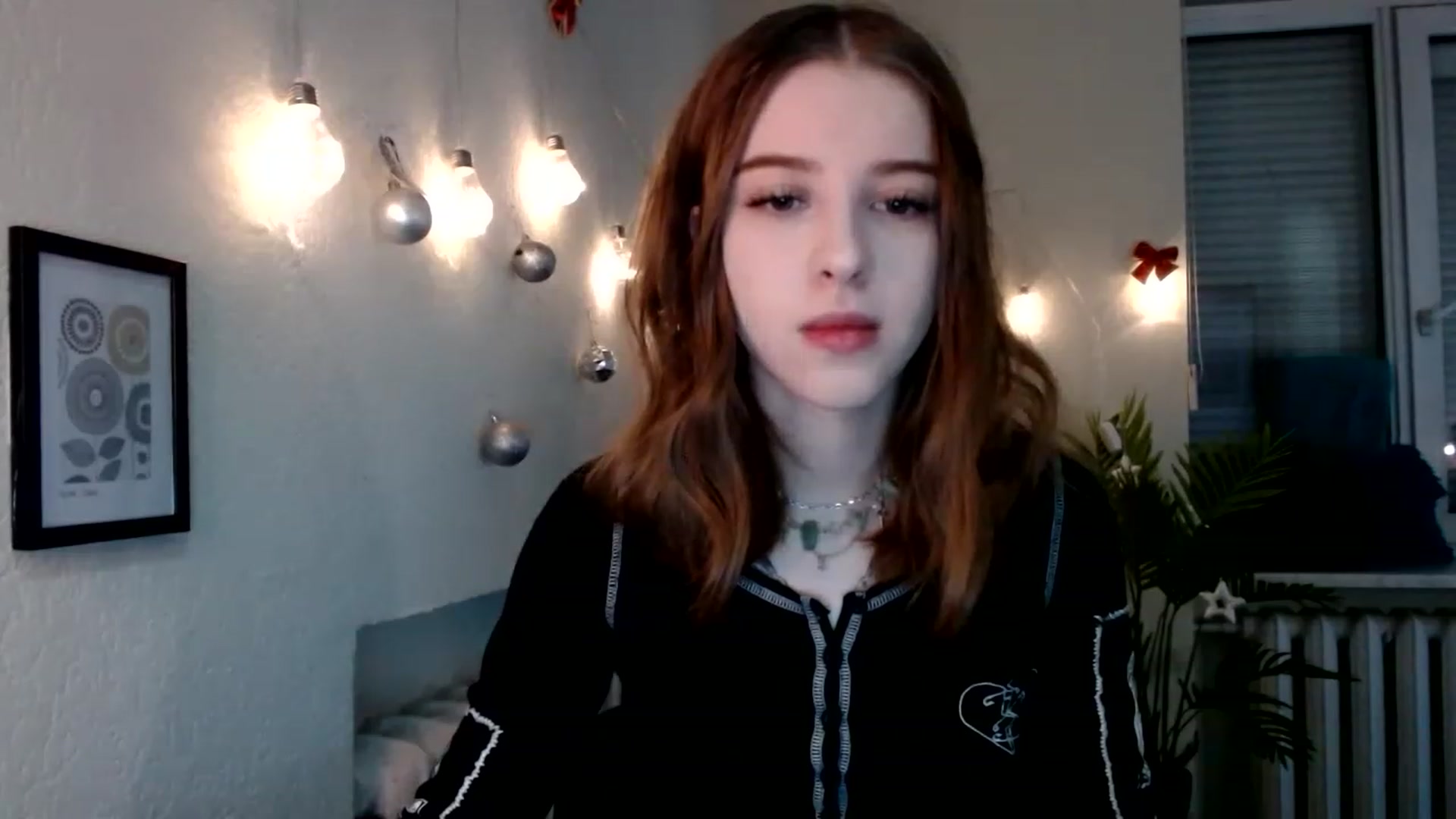 Gallery image thumbnail from Dreamy_devil's myfreecams stream on, 12/29/2022, 14:34 image 13 of 20