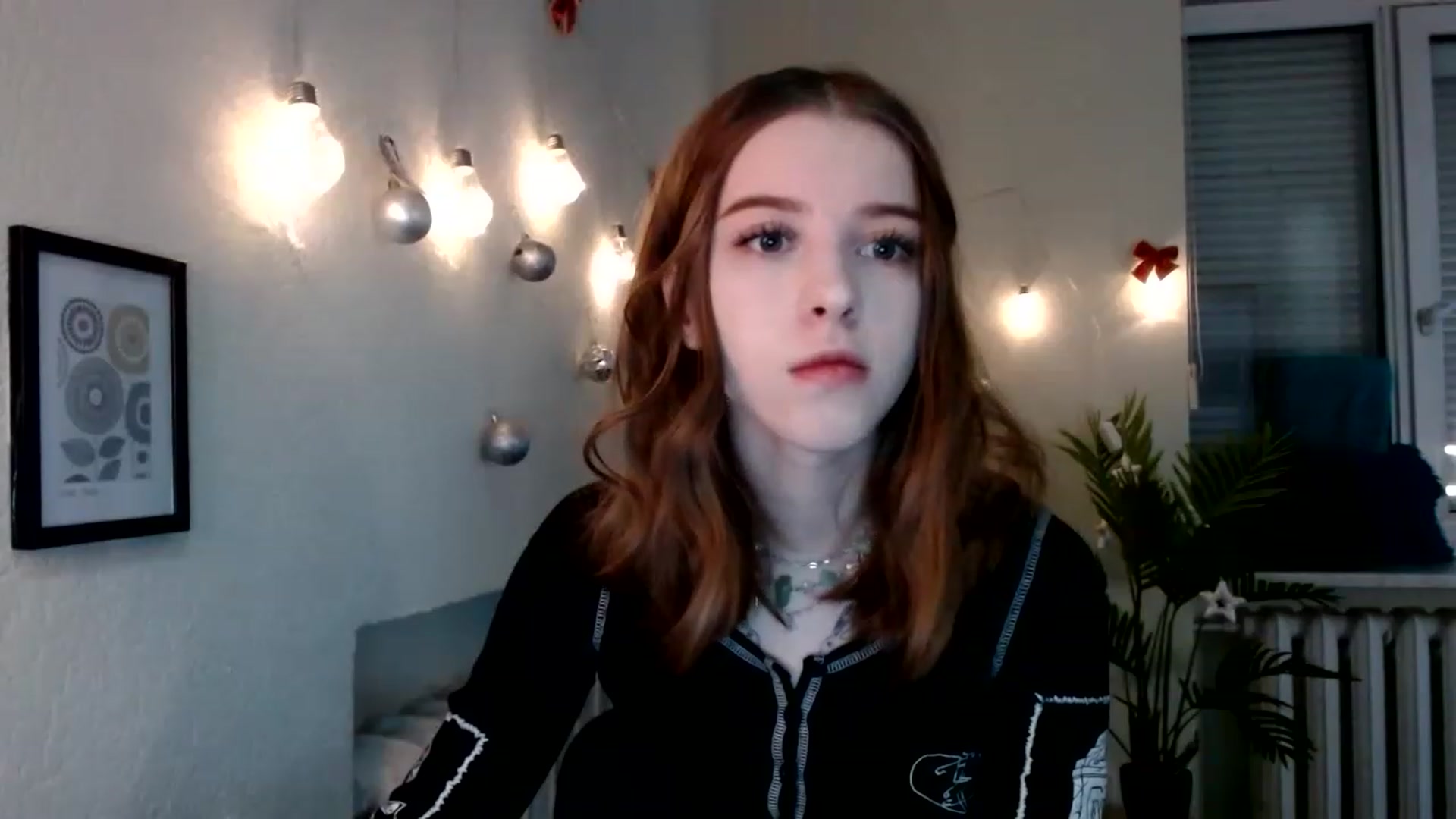 Gallery image thumbnail from Dreamy_devil's myfreecams stream on, 12/29/2022, 14:34 image 20 of 20