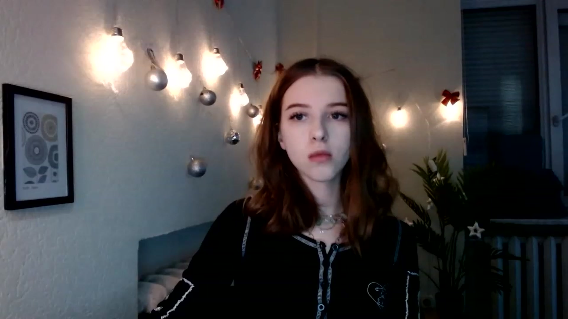 Gallery image thumbnail from Dreamy_devil's myfreecams stream on, 12/29/2022, 15:17 image 7 of 20