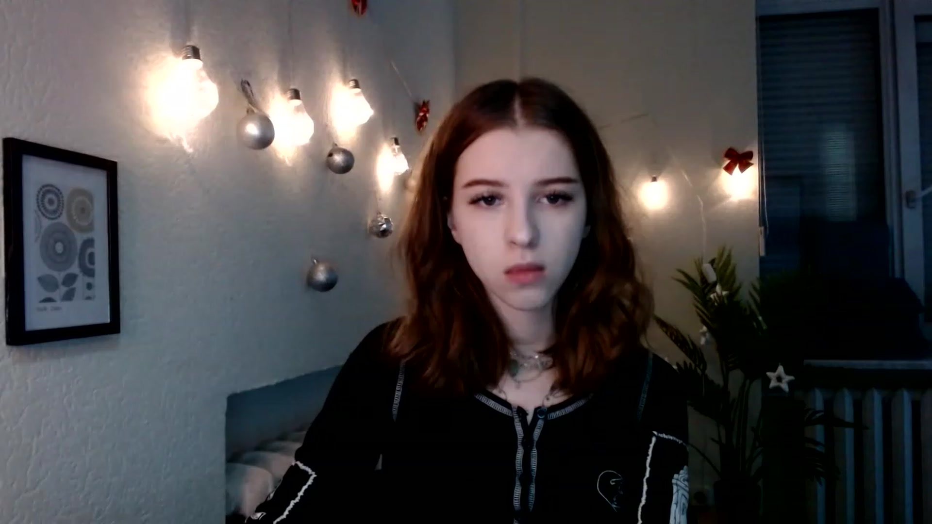 Gallery image thumbnail from Dreamy_devil's myfreecams stream on, 12/29/2022, 15:17 image 2 of 20