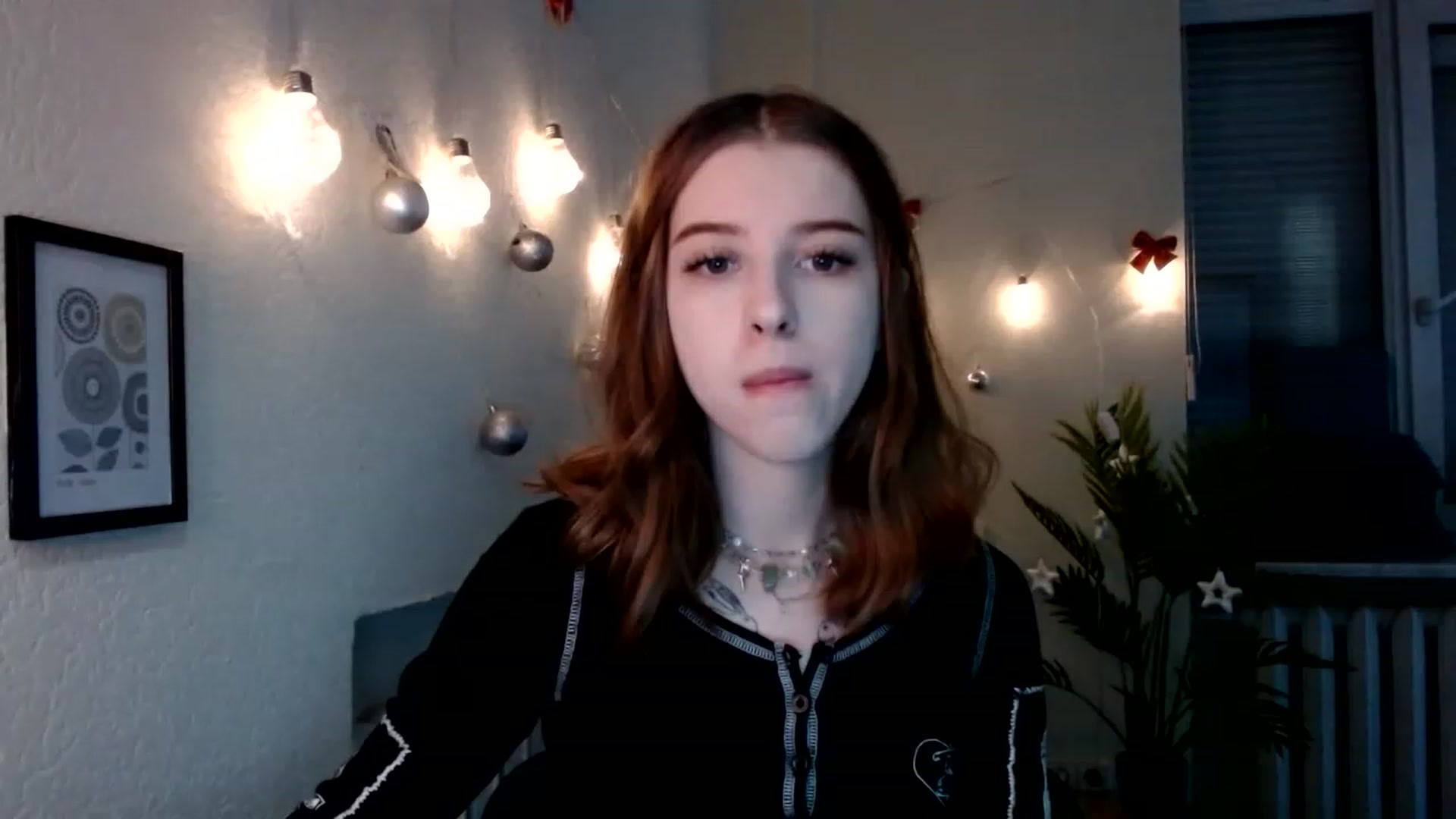 Gallery image thumbnail from Dreamy_devil's myfreecams stream on, 12/29/2022, 15:50 image 10 of 20