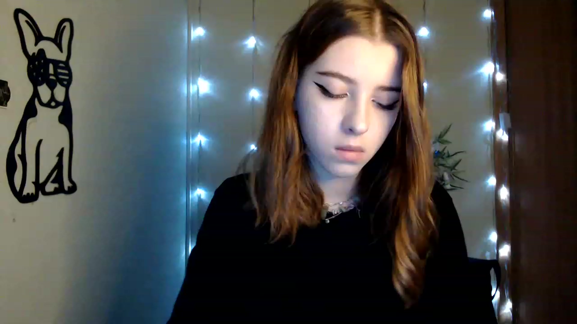 Gallery image thumbnail from Dreamy_devil's myfreecams stream on, 01/03/2023, 10:06 image 19 of 20