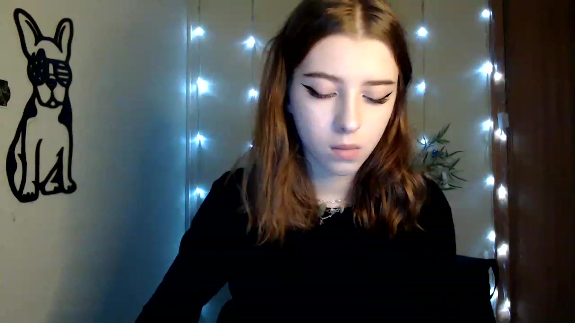 Gallery image thumbnail from Dreamy_devil's myfreecams stream on, 01/03/2023, 10:06 image 9 of 20