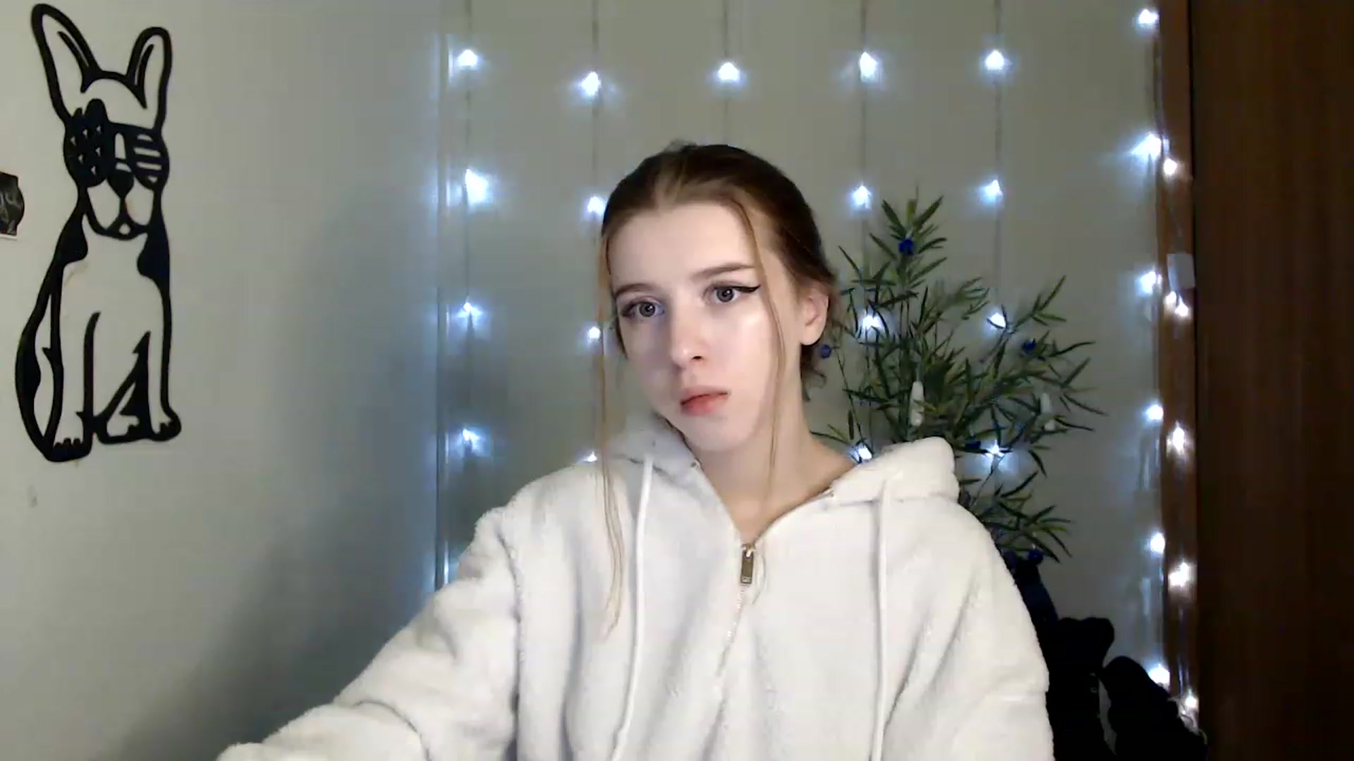 Gallery image thumbnail from Dreamy_devil's myfreecams stream on, 01/06/2023, 10:12 image 12 of 20