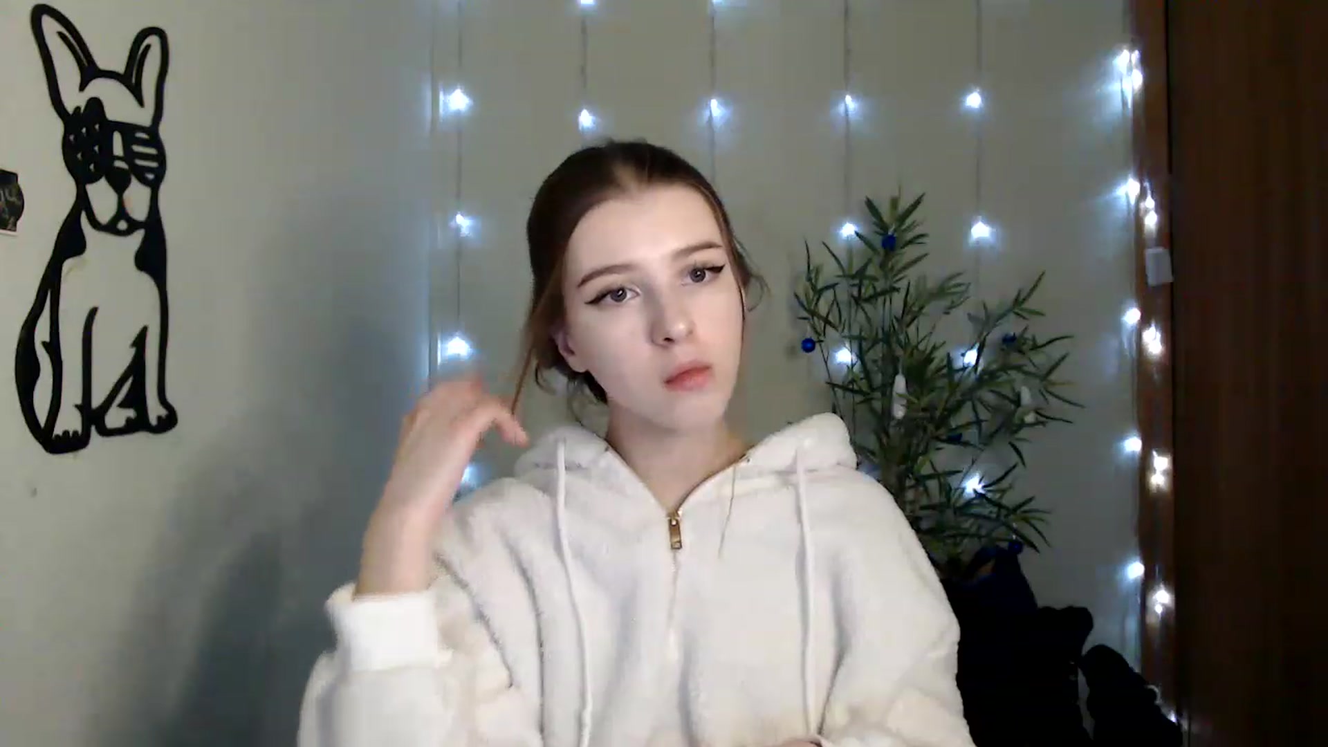 Gallery image thumbnail from Dreamy_devil's myfreecams stream on, 01/06/2023, 10:12 image 10 of 20