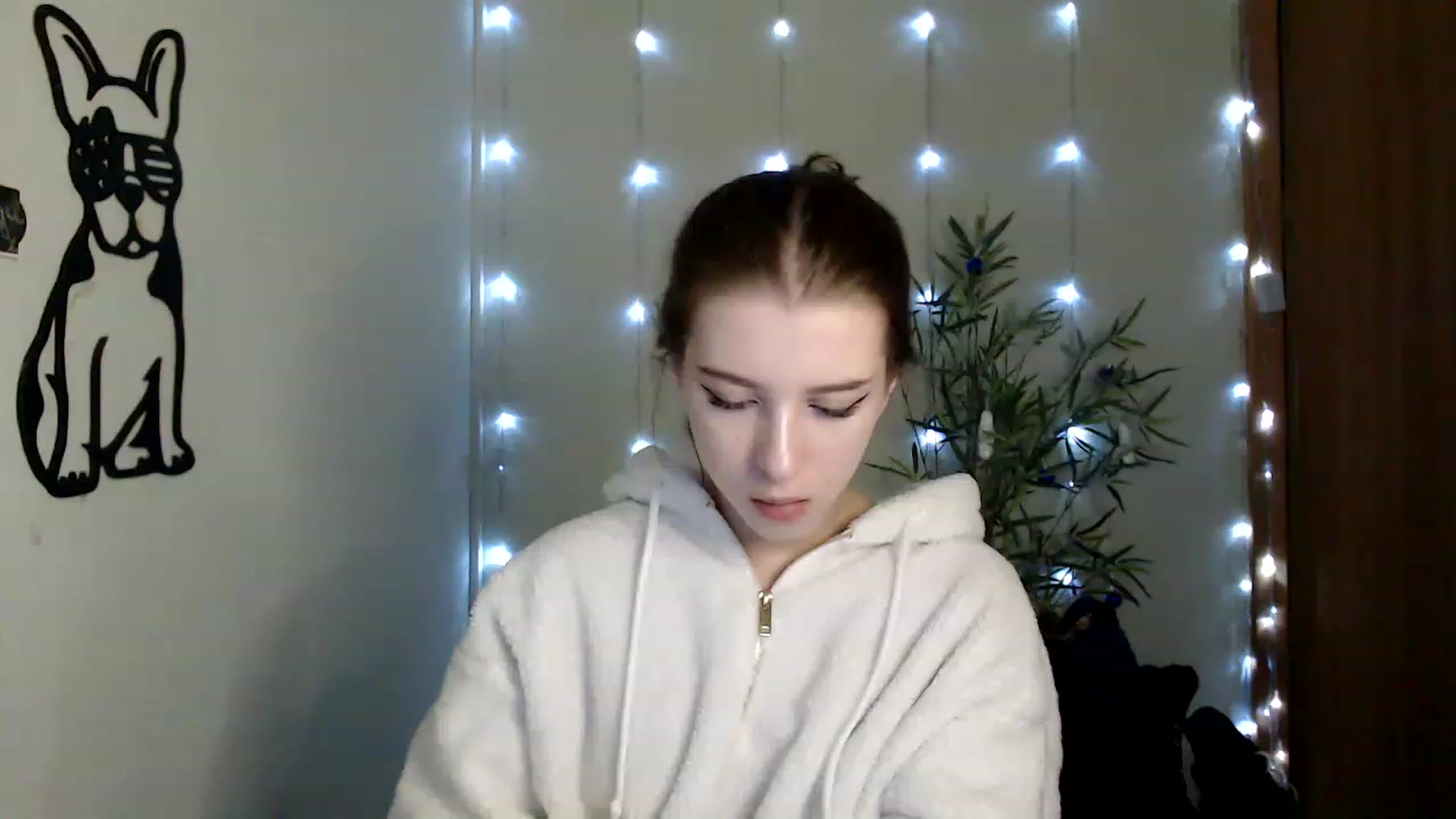 Gallery image thumbnail from Dreamy_devil's myfreecams stream on, 01/06/2023, 10:12 image 8 of 20
