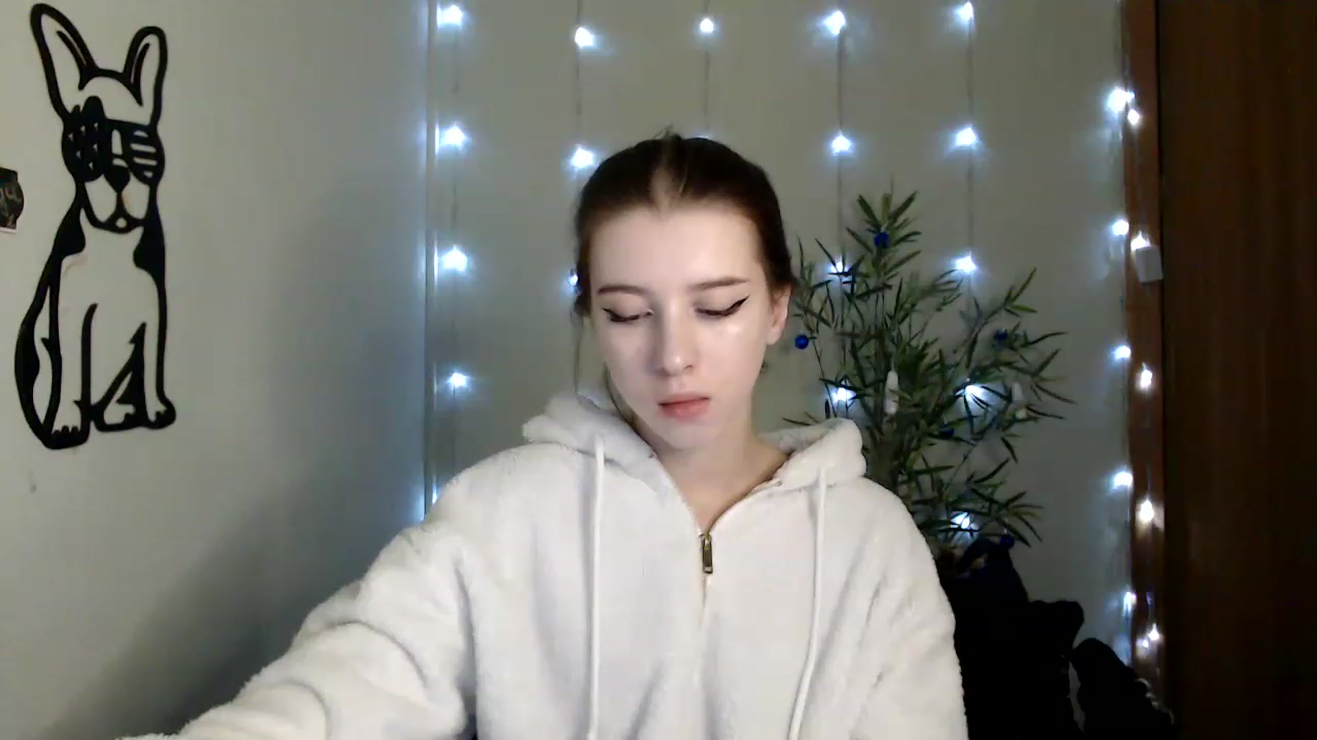 Gallery image thumbnail from Dreamy_devil's myfreecams stream on, 01/06/2023, 10:12 image 5 of 20