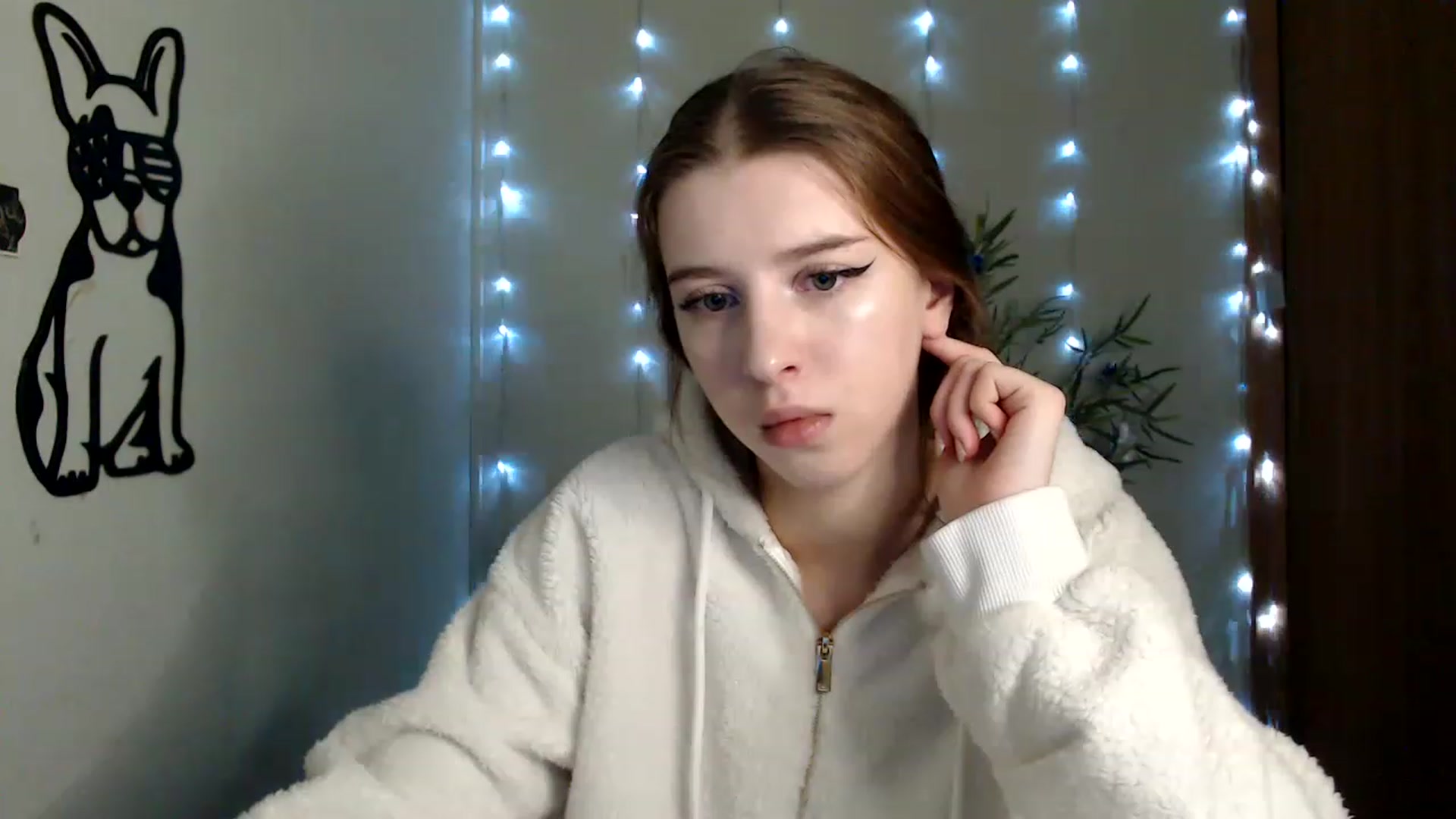 Gallery image thumbnail from Dreamy_devil's myfreecams stream on, 01/06/2023, 11:43 image 20 of 20