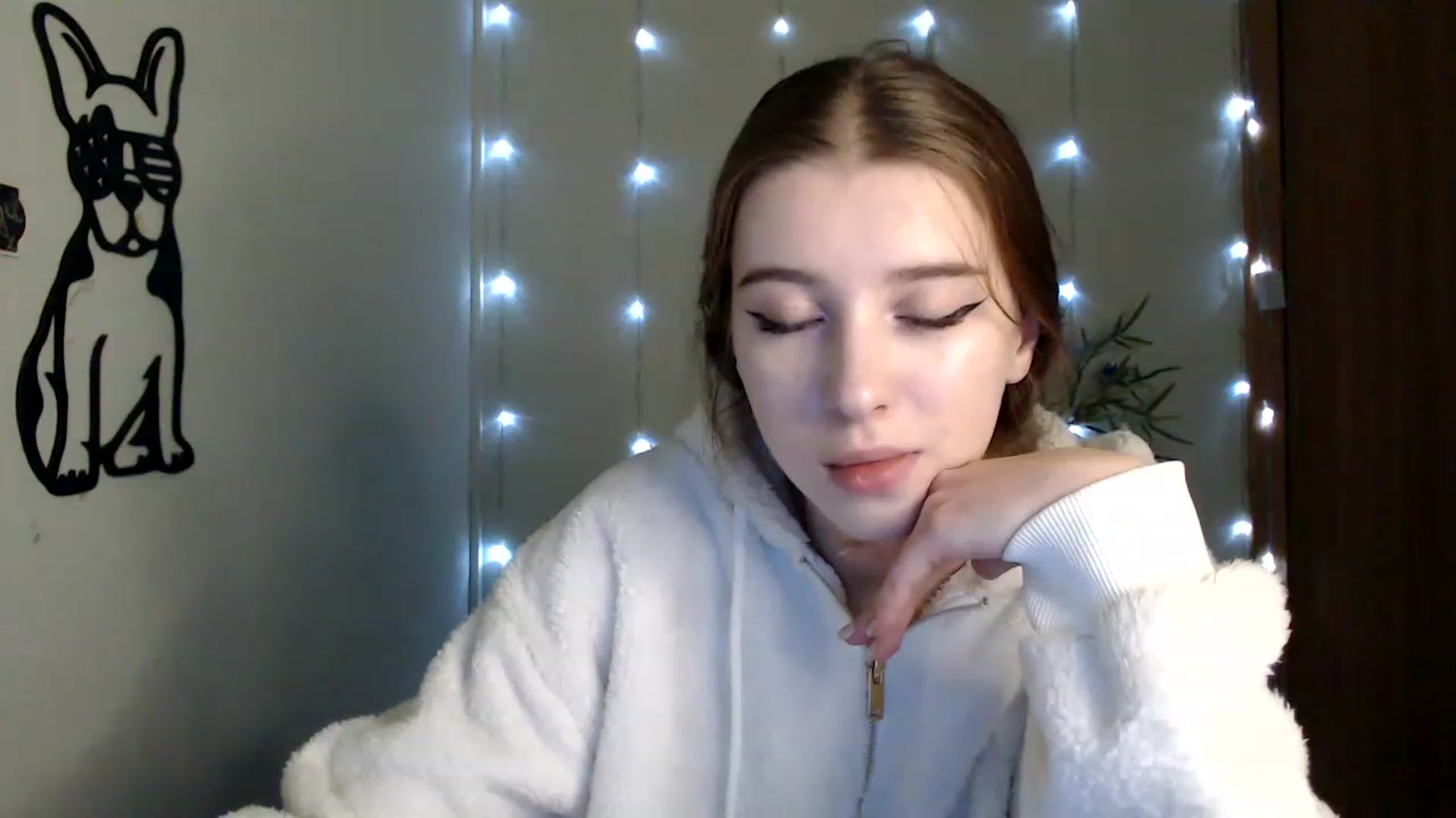 Gallery image thumbnail from Dreamy_devil's myfreecams stream on, 01/06/2023, 11:43 image 6 of 20