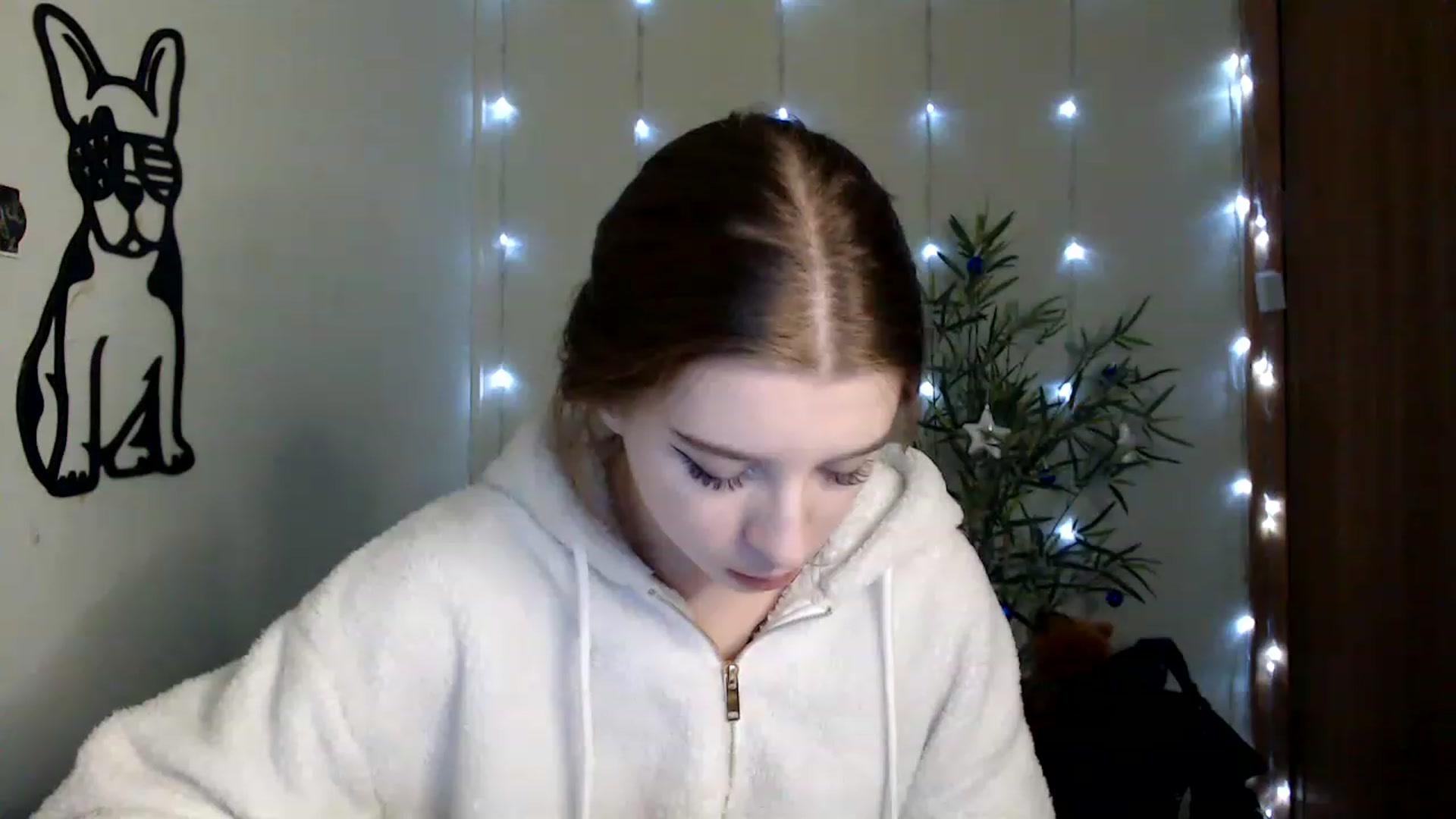 Gallery image thumbnail from Dreamy_devil's myfreecams stream on, 01/06/2023, 11:43 image 8 of 20