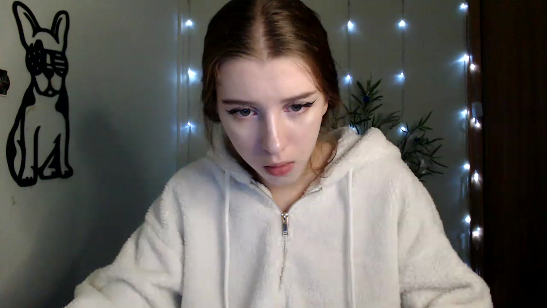 Gallery image thumbnail from Dreamy_devil's myfreecams stream on, 01/06/2023, 11:43 image 19 of 20