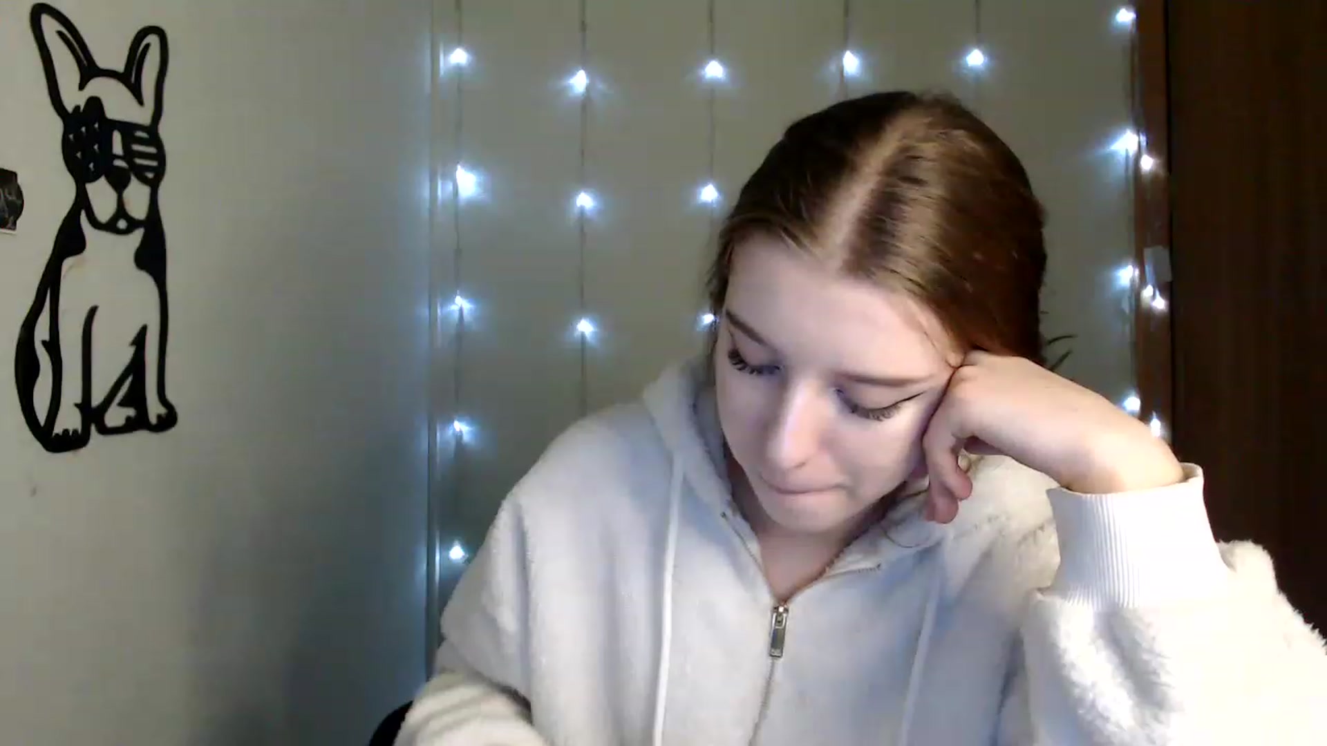 Gallery image thumbnail from Dreamy_devil's myfreecams stream on, 01/06/2023, 11:43 image 18 of 20