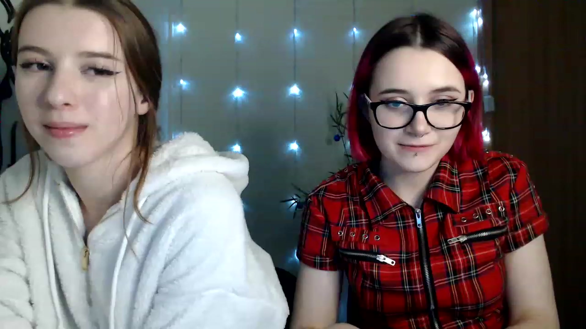 Gallery image thumbnail from Dreamy_devil's myfreecams stream on, 01/06/2023, 17:14 image 15 of 20