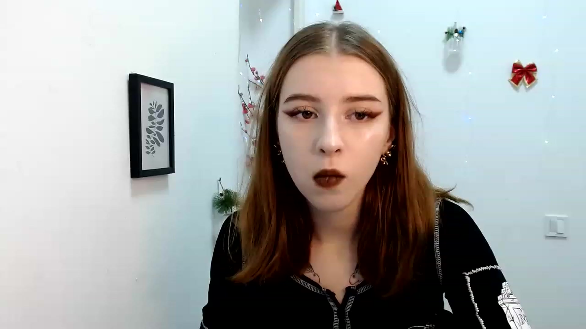 Gallery image thumbnail from Dreamy_devil's myfreecams stream on, 01/07/2023, 14:33 image 18 of 20