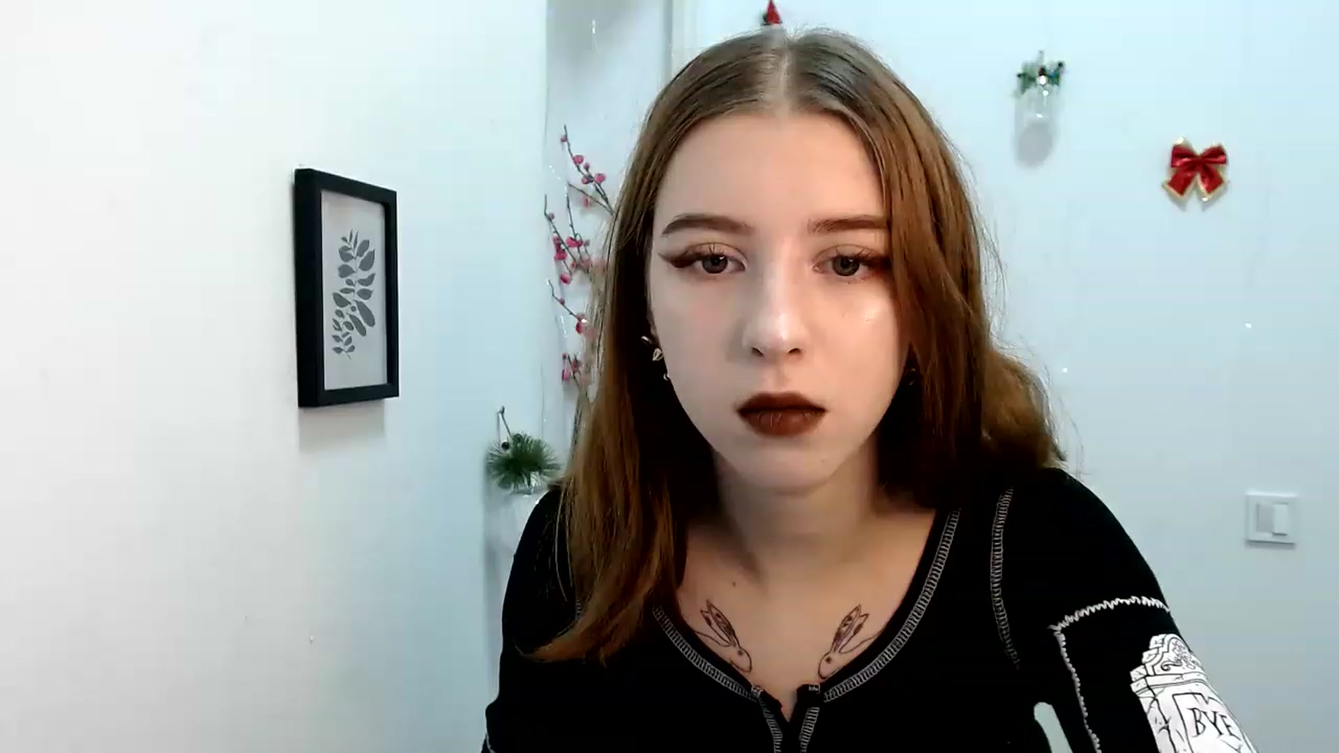 Gallery image thumbnail from Dreamy_devil's myfreecams stream on, 01/07/2023, 14:33 image 7 of 20
