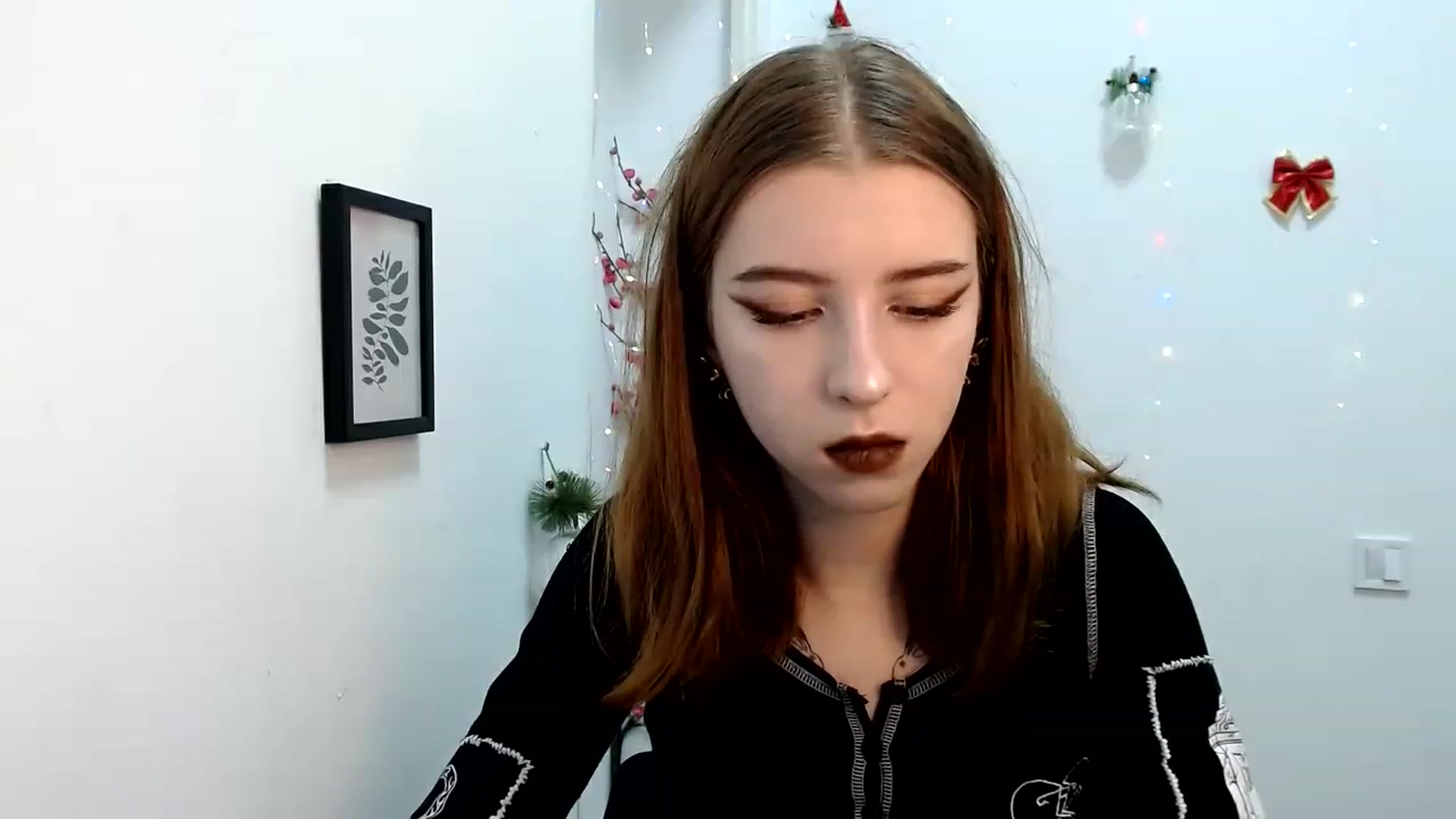 Gallery image thumbnail from Dreamy_devil's myfreecams stream on, 01/07/2023, 14:33 image 19 of 20