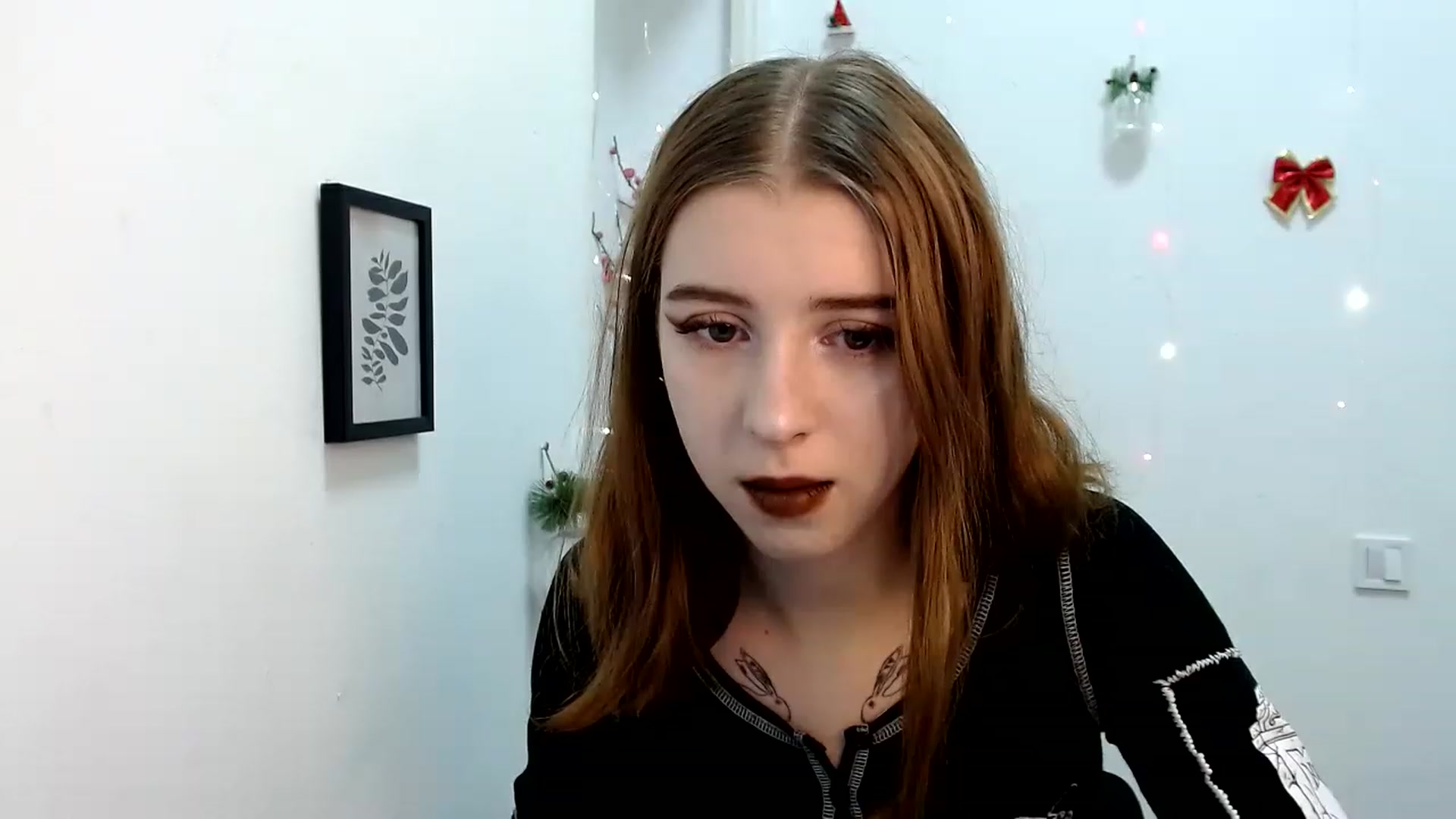 Gallery image thumbnail from Dreamy_devil's myfreecams stream on, 01/07/2023, 14:33 image 10 of 20