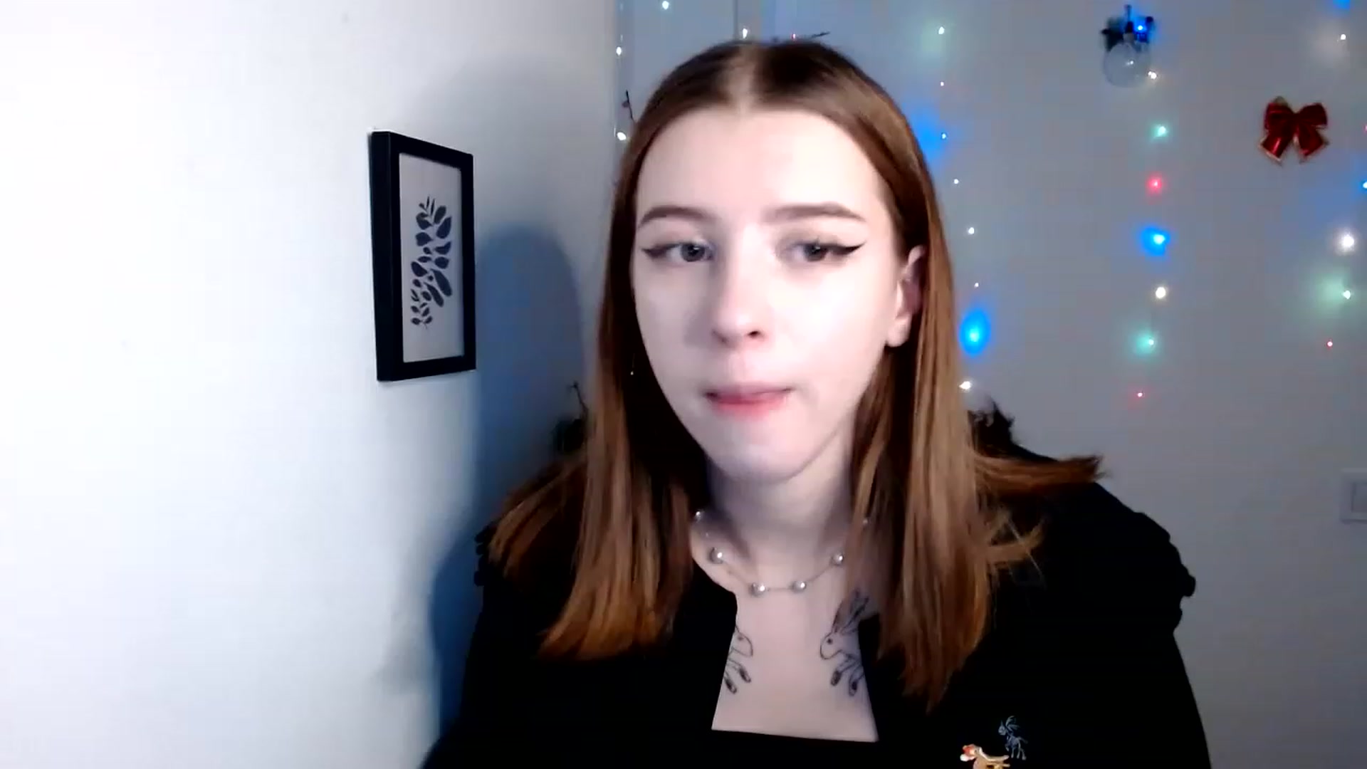 Gallery image thumbnail from Dreamy_devil's myfreecams stream on, 01/08/2023, 17:31 image 13 of 20