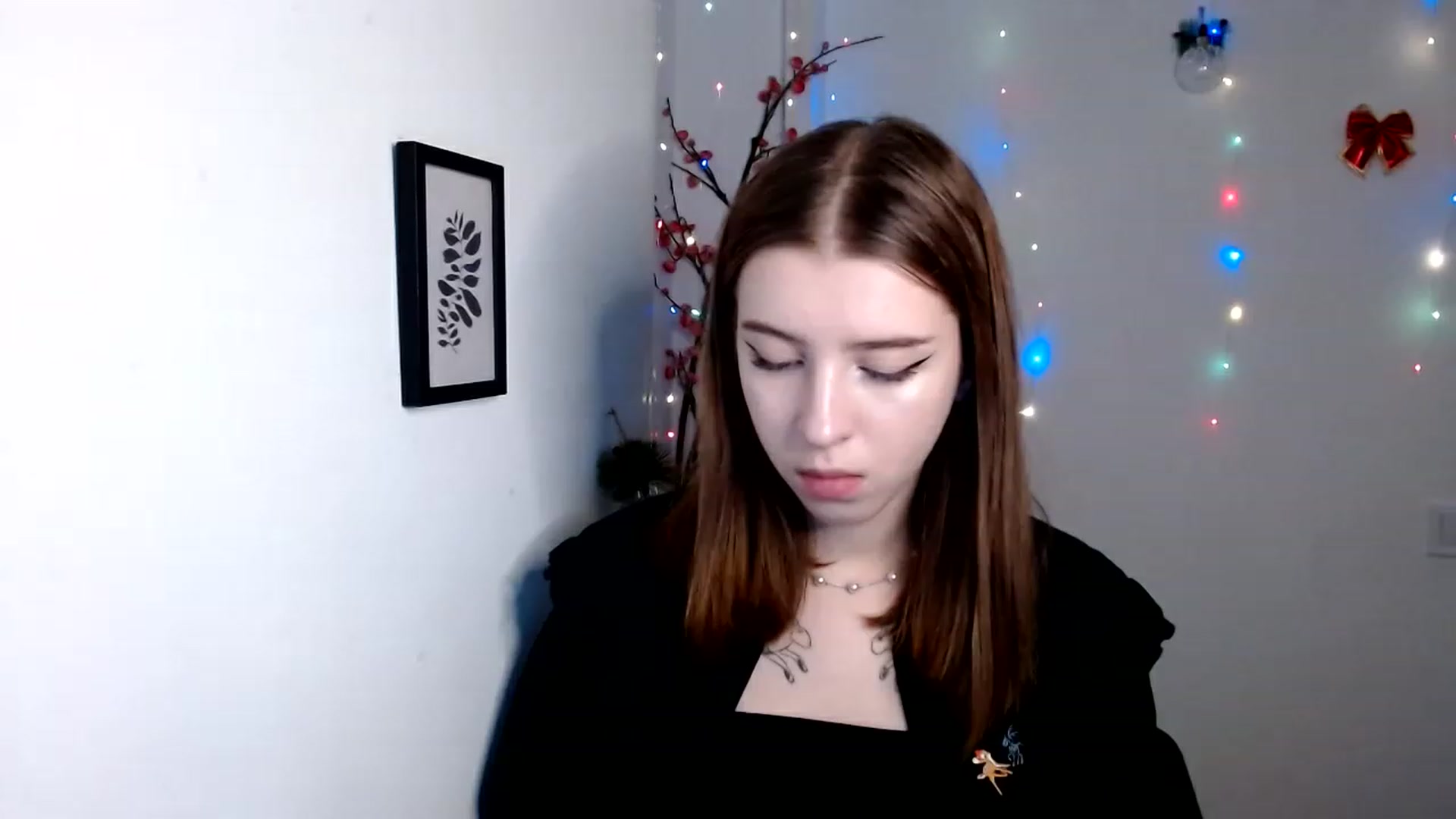 Gallery image thumbnail from Dreamy_devil's myfreecams stream on, 01/08/2023, 17:31 image 1 of 20