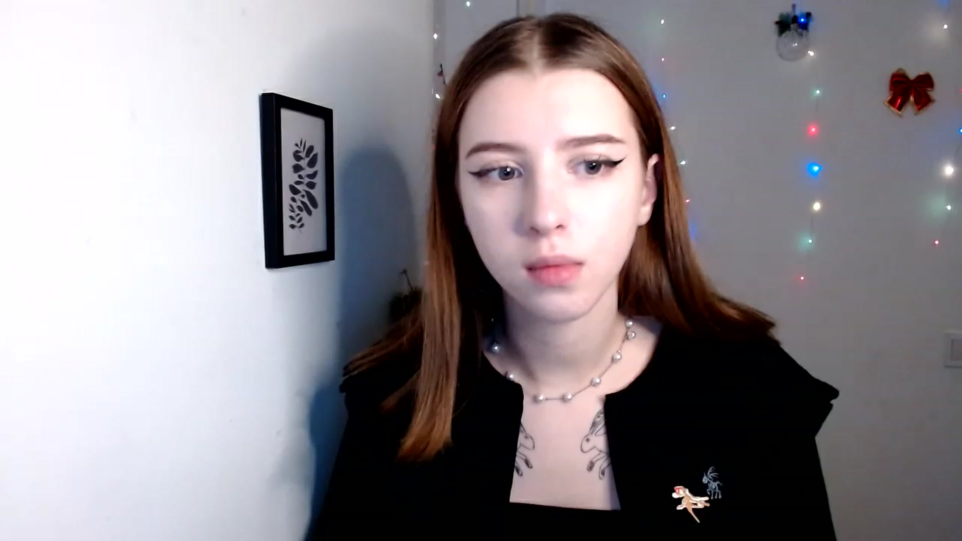 Gallery image thumbnail from Dreamy_devil's myfreecams stream on, 01/08/2023, 17:31 image 10 of 20