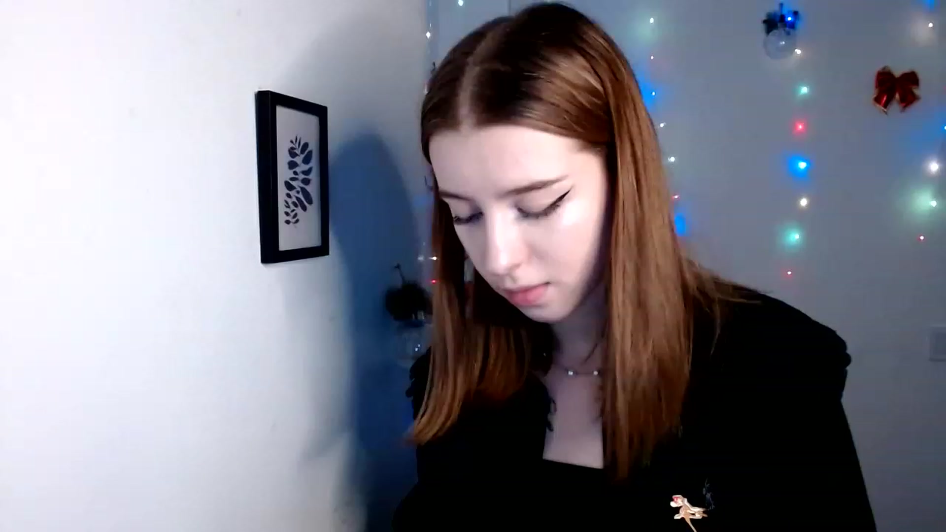 Gallery image thumbnail from Dreamy_devil's myfreecams stream on, 01/08/2023, 17:52 image 12 of 20
