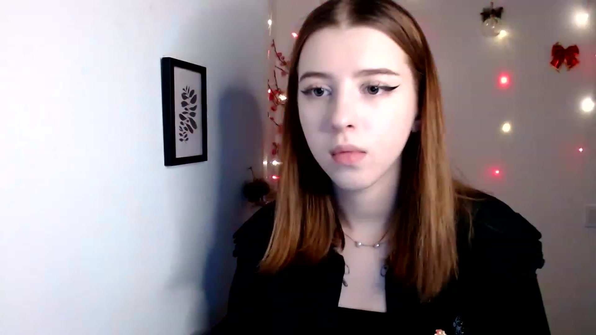 Gallery image thumbnail from Dreamy_devil's myfreecams stream on, 01/08/2023, 17:52 image 13 of 20