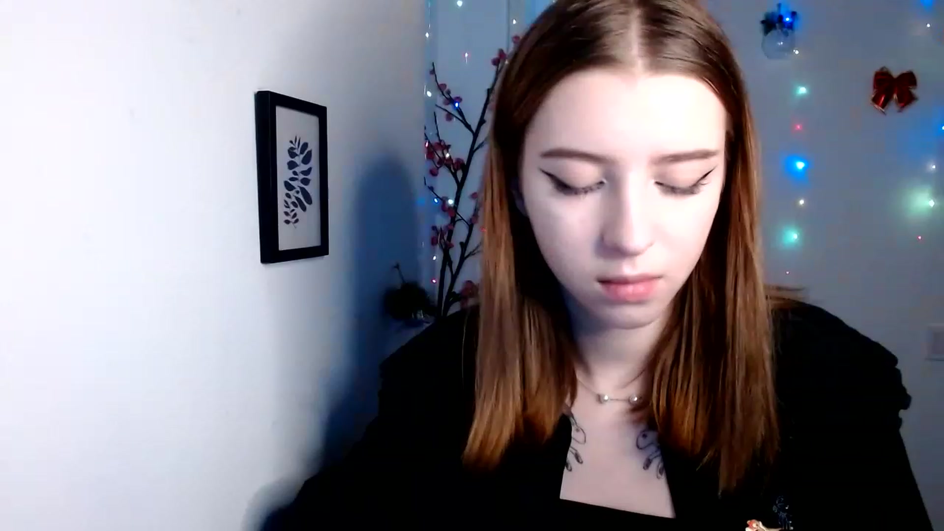 Gallery image thumbnail from Dreamy_devil's myfreecams stream on, 01/08/2023, 17:52 image 4 of 20