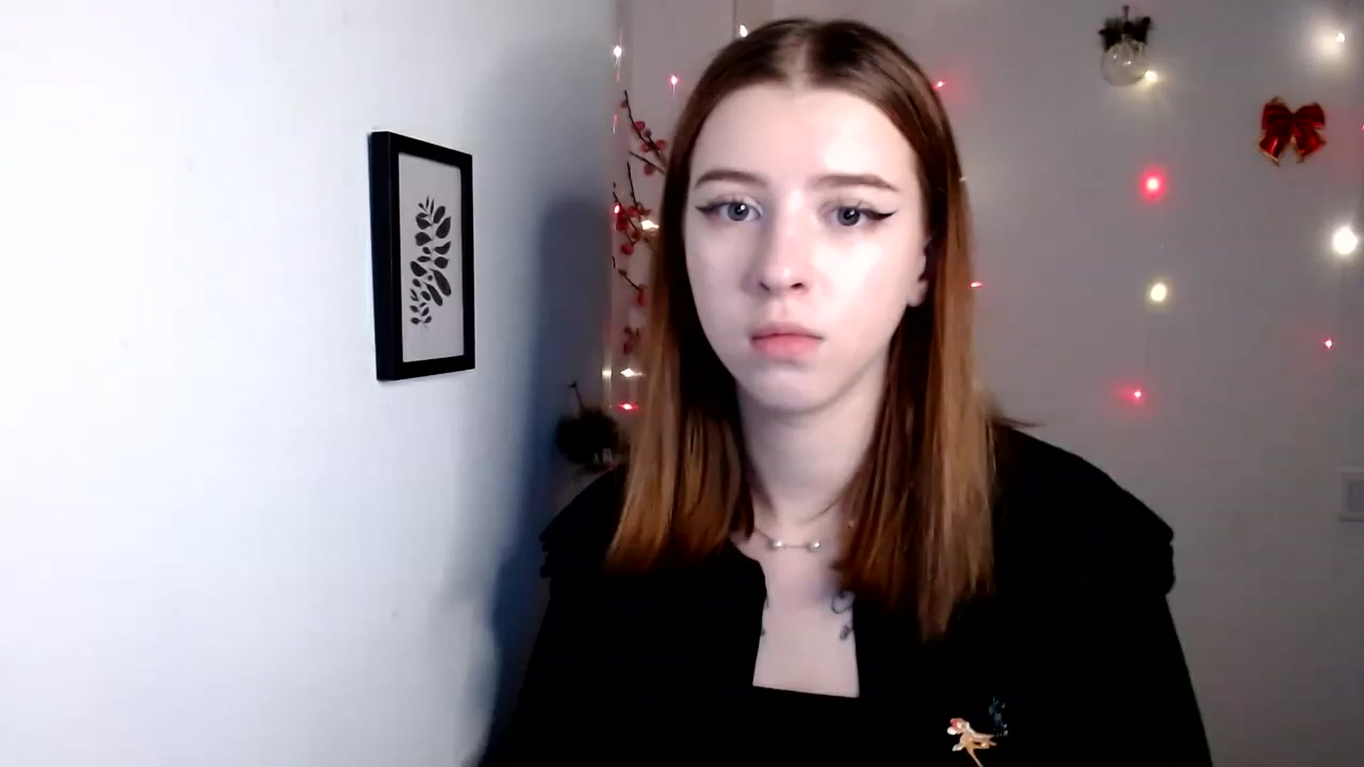 Gallery image thumbnail from Dreamy_devil's myfreecams stream on, 01/08/2023, 17:52 image 18 of 20