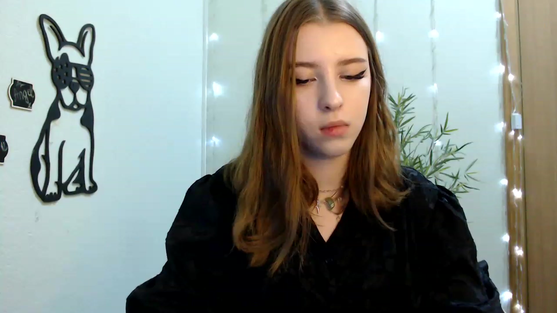 Gallery image thumbnail from Dreamy_devil's myfreecams stream on, 01/16/2023, 11:05 image 7 of 20