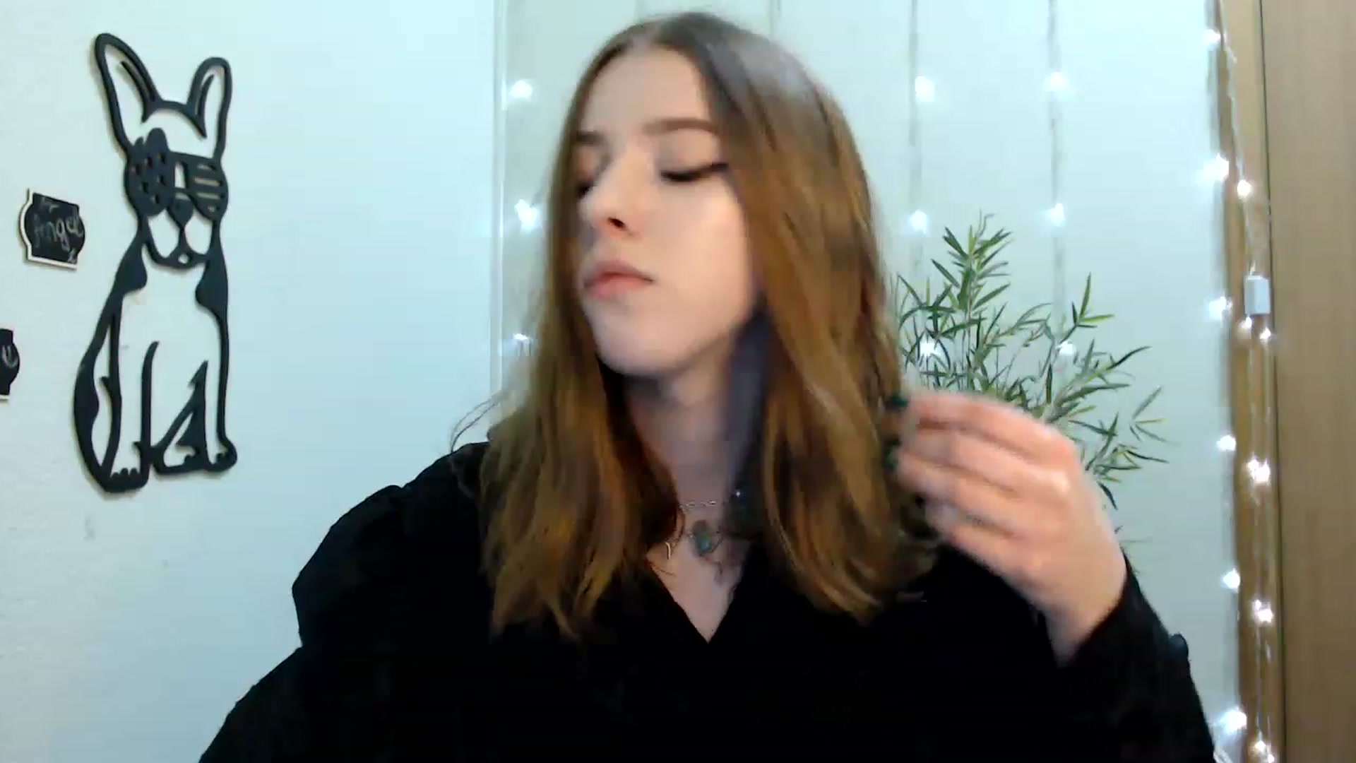 Gallery image thumbnail from Dreamy_devil's myfreecams stream on, 01/16/2023, 11:05 image 1 of 20