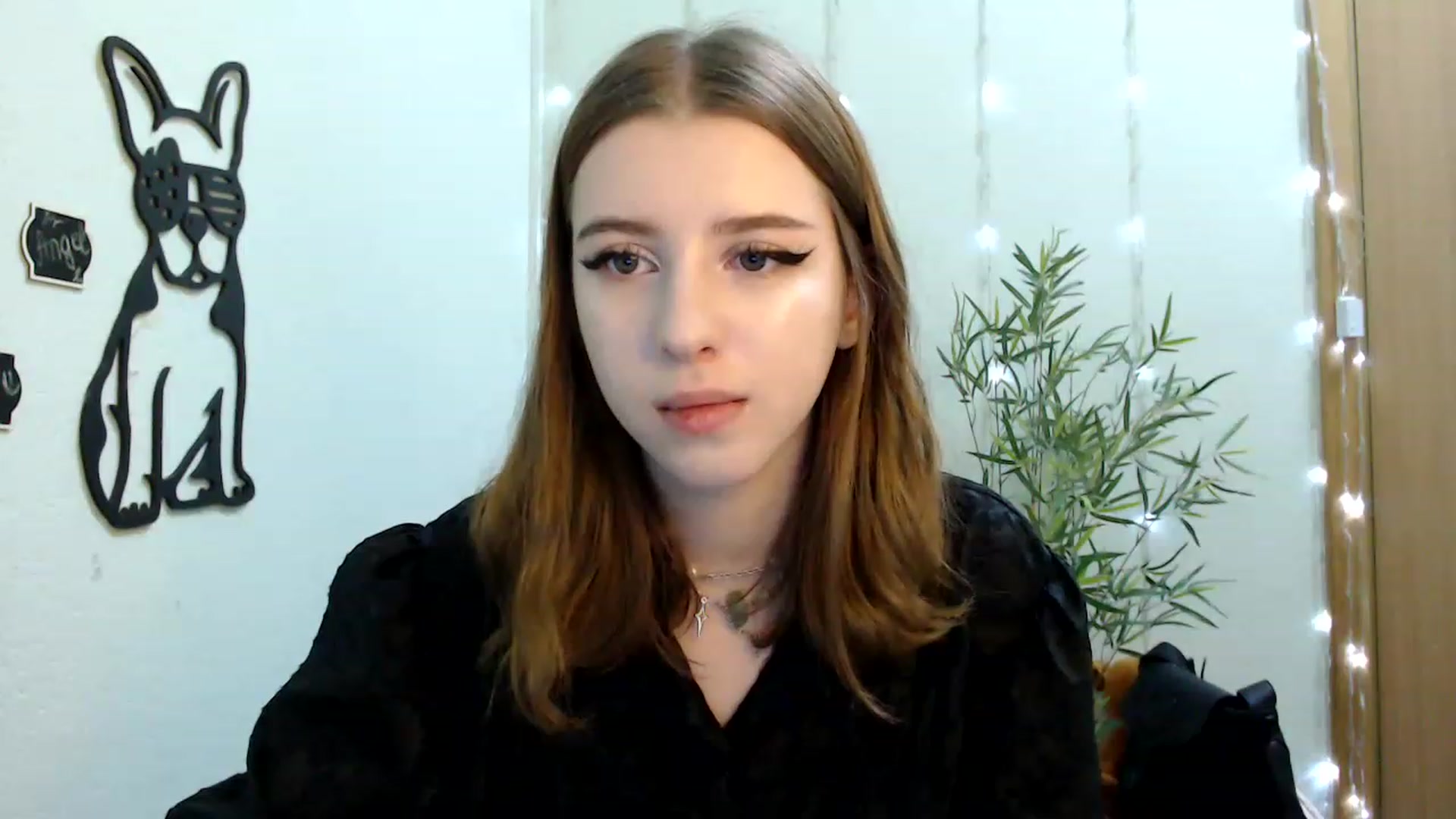 Gallery image thumbnail from Dreamy_devil's myfreecams stream on, 01/16/2023, 11:05 image 6 of 20