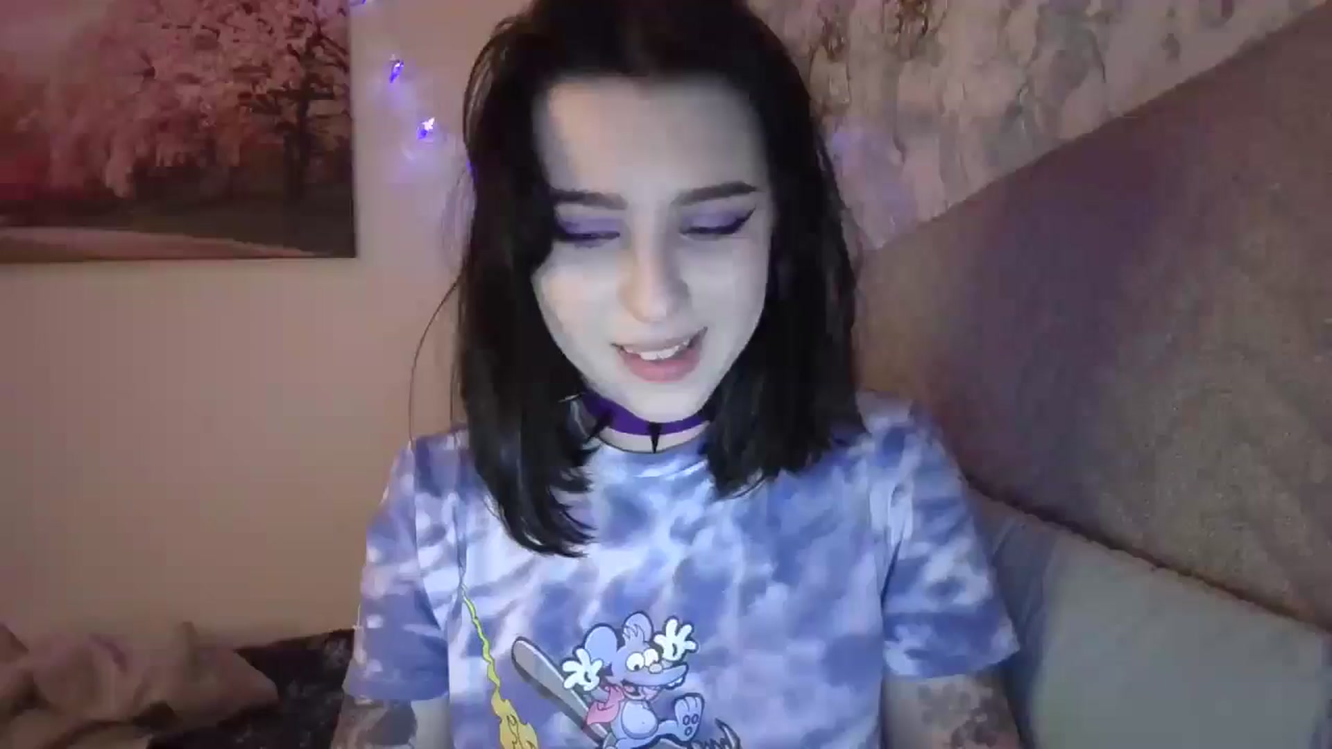 Gallery image thumbnail from Dreamy_devil's myfreecams stream on, 10/04/2025, 20:48 image 1 of 20