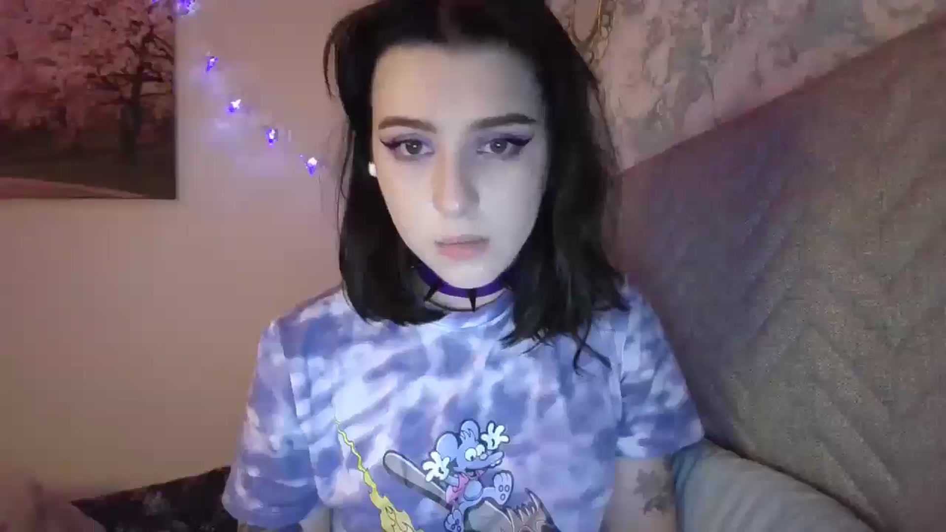 Gallery image thumbnail from Dreamy_devil's myfreecams stream on, 10/04/2025, 20:48 image 5 of 20