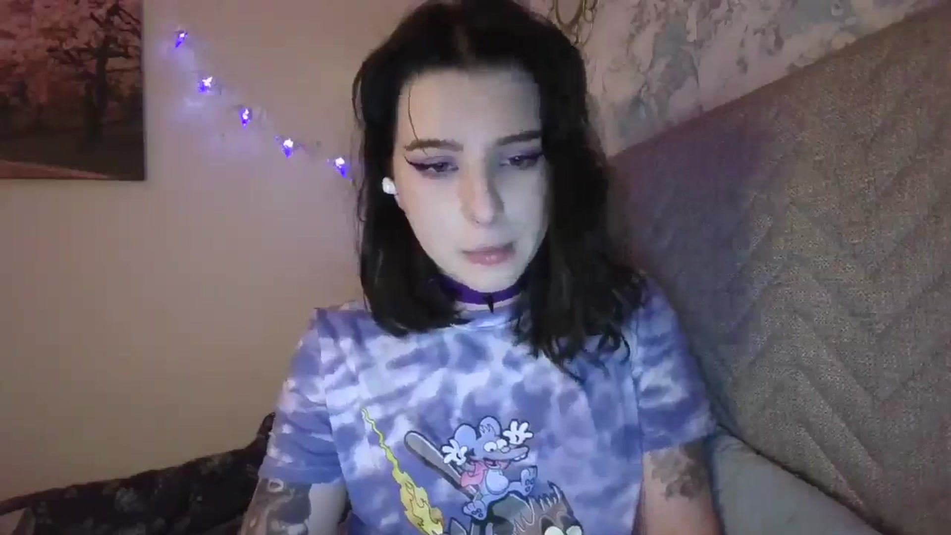 Gallery image thumbnail from Dreamy_devil's myfreecams stream on, 10/04/2025, 20:48 image 12 of 20