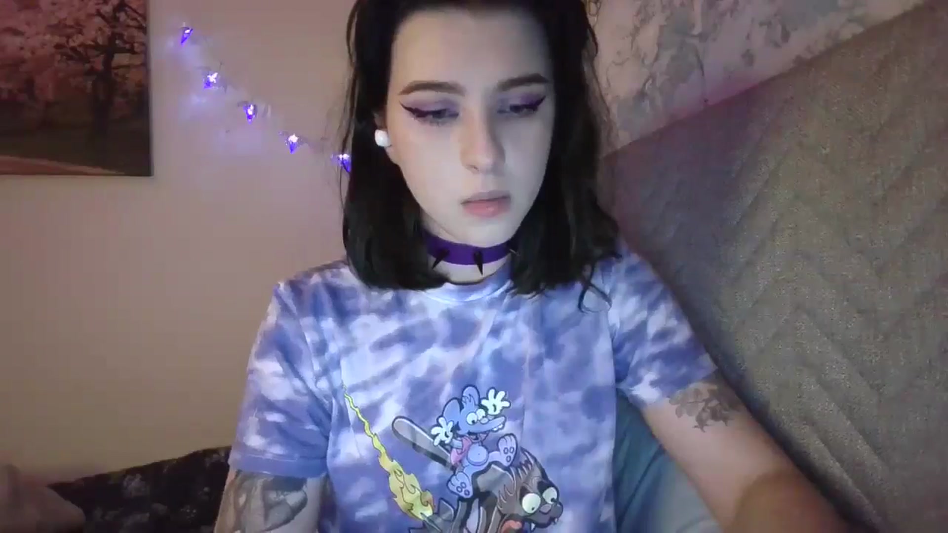 Gallery image thumbnail from Dreamy_devil's myfreecams stream on, 10/04/2025, 20:48 image 4 of 20
