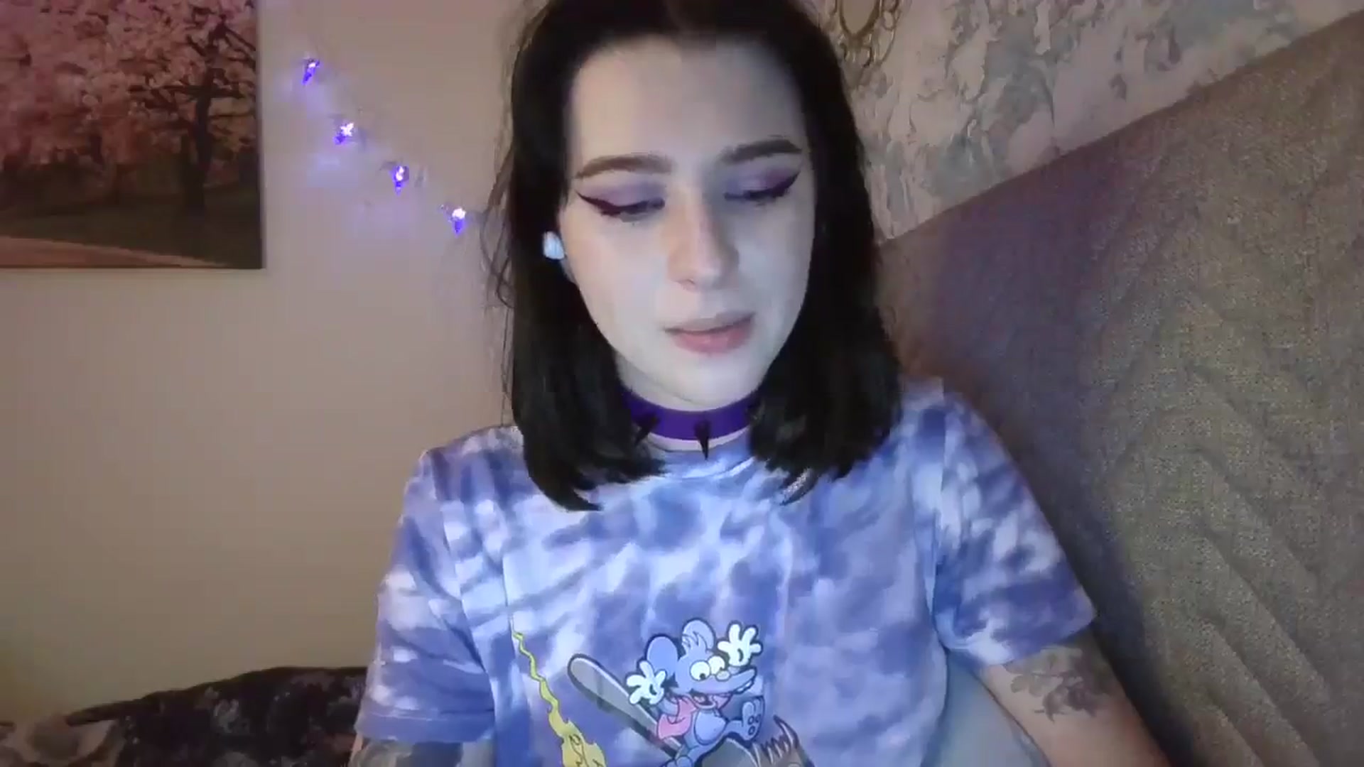 Gallery image thumbnail from Dreamy_devil's myfreecams stream on, 10/04/2025, 21:22 image 10 of 20