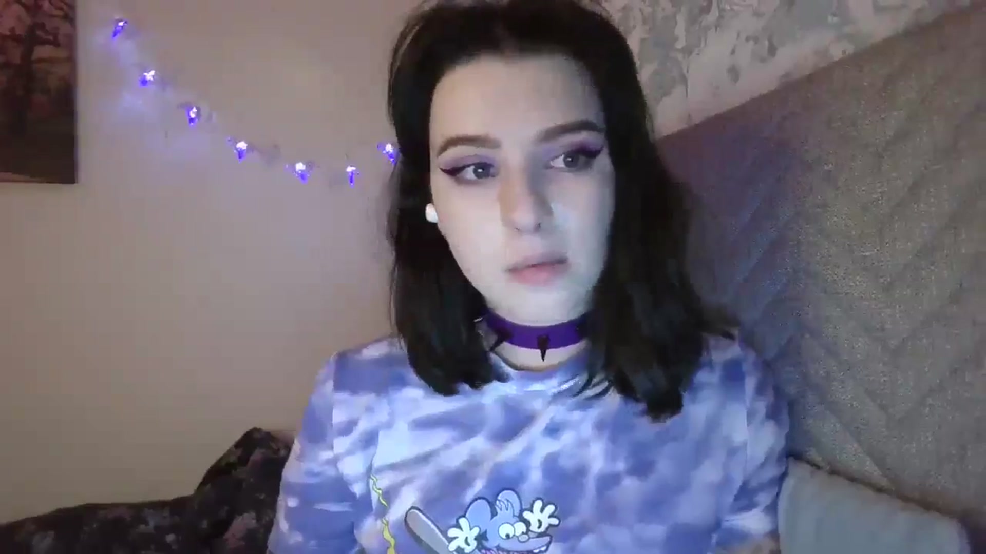 Gallery image thumbnail from Dreamy_devil's myfreecams stream on, 10/04/2025, 21:22 image 15 of 20