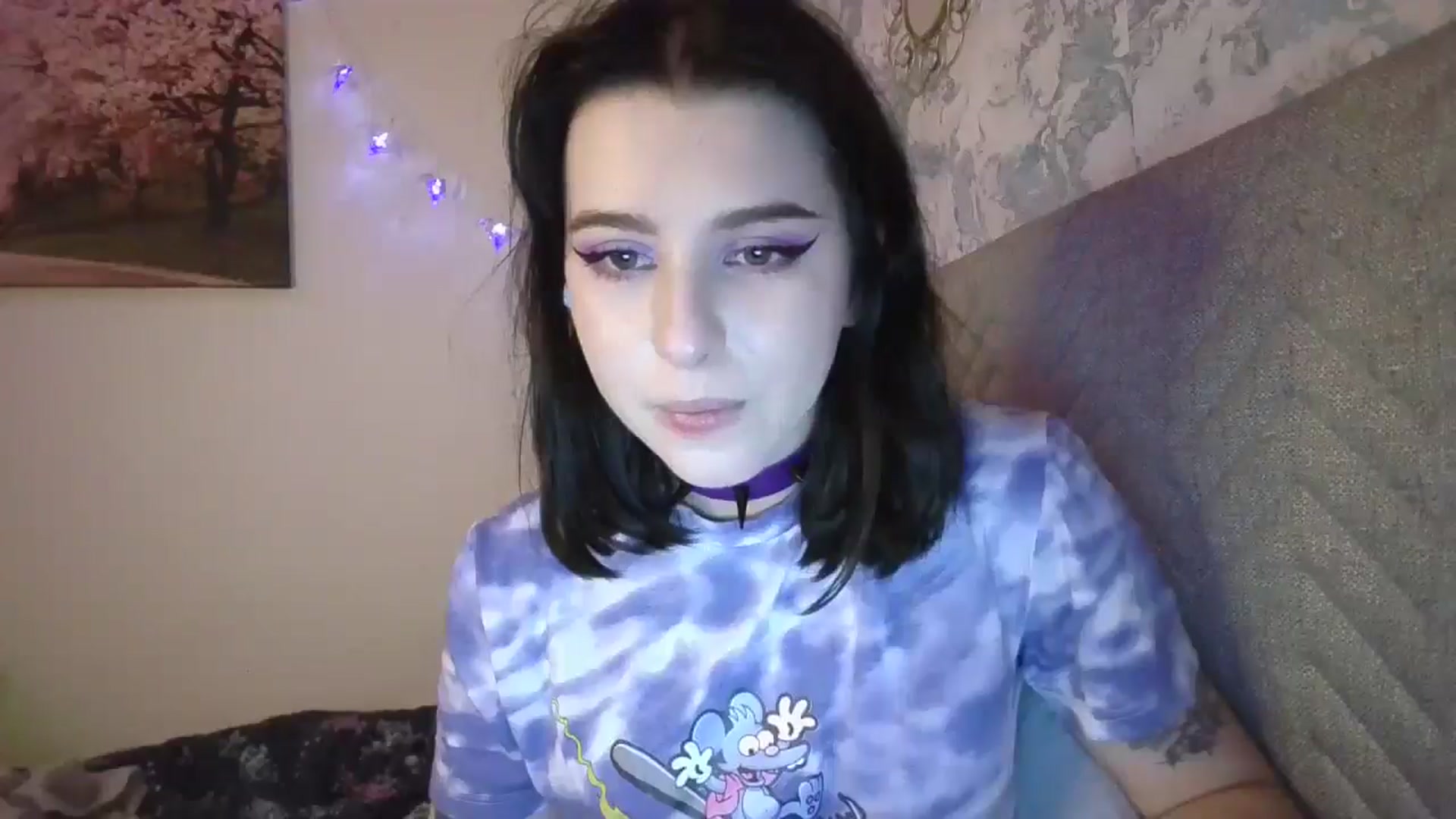 Gallery image thumbnail from Dreamy_devil's myfreecams stream on, 10/04/2025, 21:22 image 9 of 20