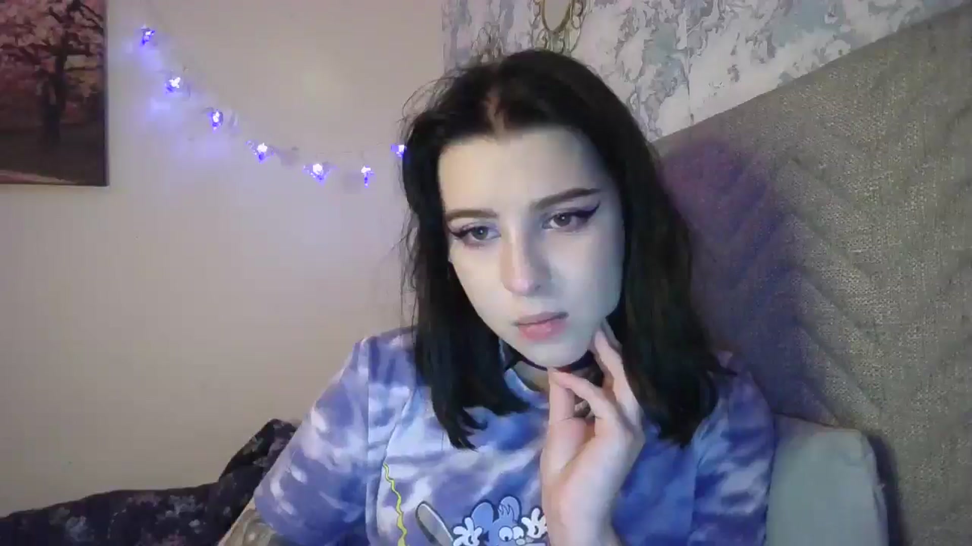 Gallery image thumbnail from Dreamy_devil's myfreecams stream on, 10/04/2025, 21:22 image 13 of 20